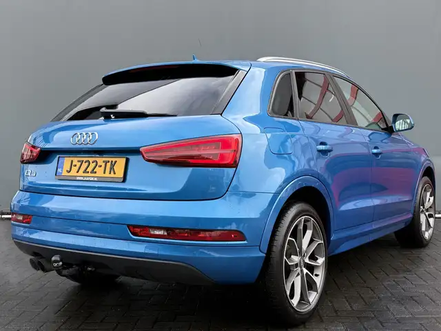 Audi Q3 view 2