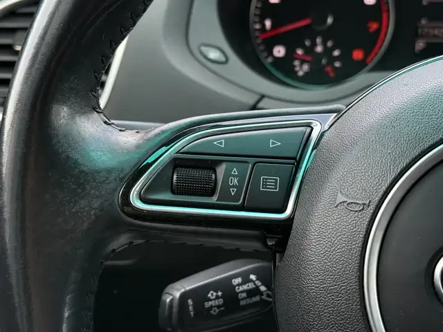 Audi Q3 view 12