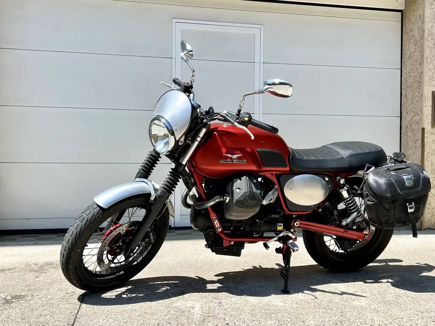 Moto Guzzi V 7 Racer Красный - 1
