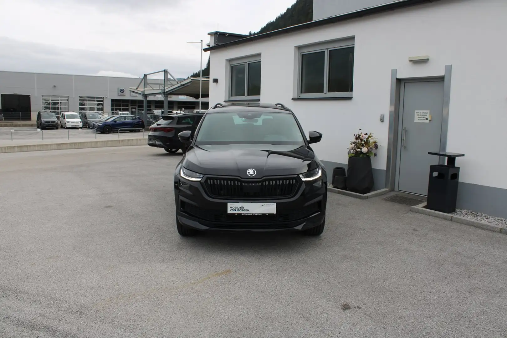 Skoda Kodiaq 4x4 Sportline TDI DSG Schwarz - 2