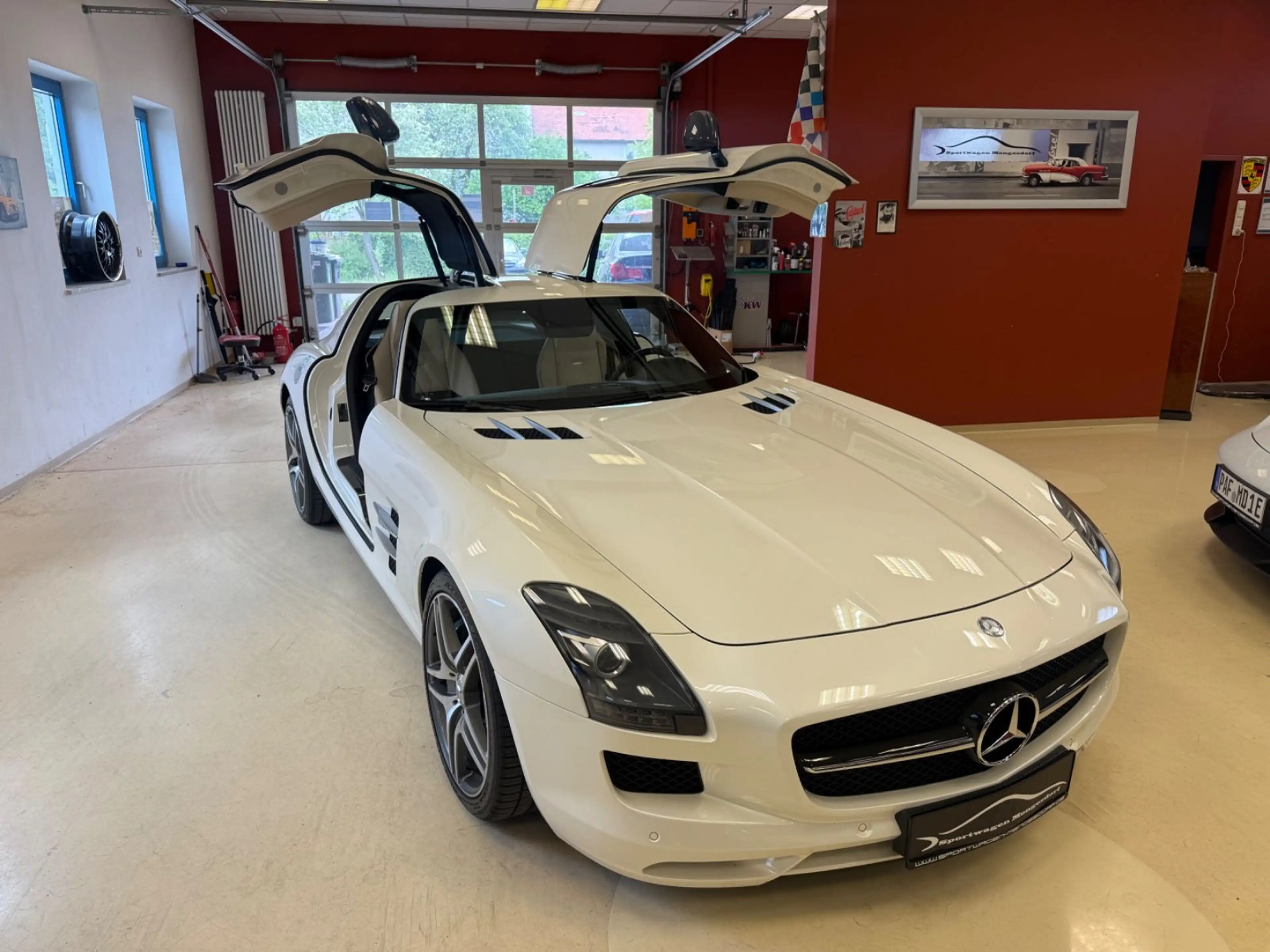 Mercedes-Benz SLS Coupe Carbon,DESIGNO,DEUTSCH,2HAND,TRAUM — photo 4