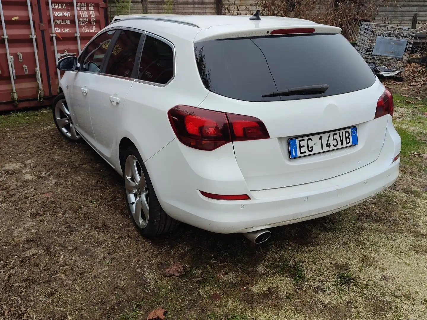 Opel Astra SW 1.6 turbo Cosmo 180cv 6m Bianco - 2