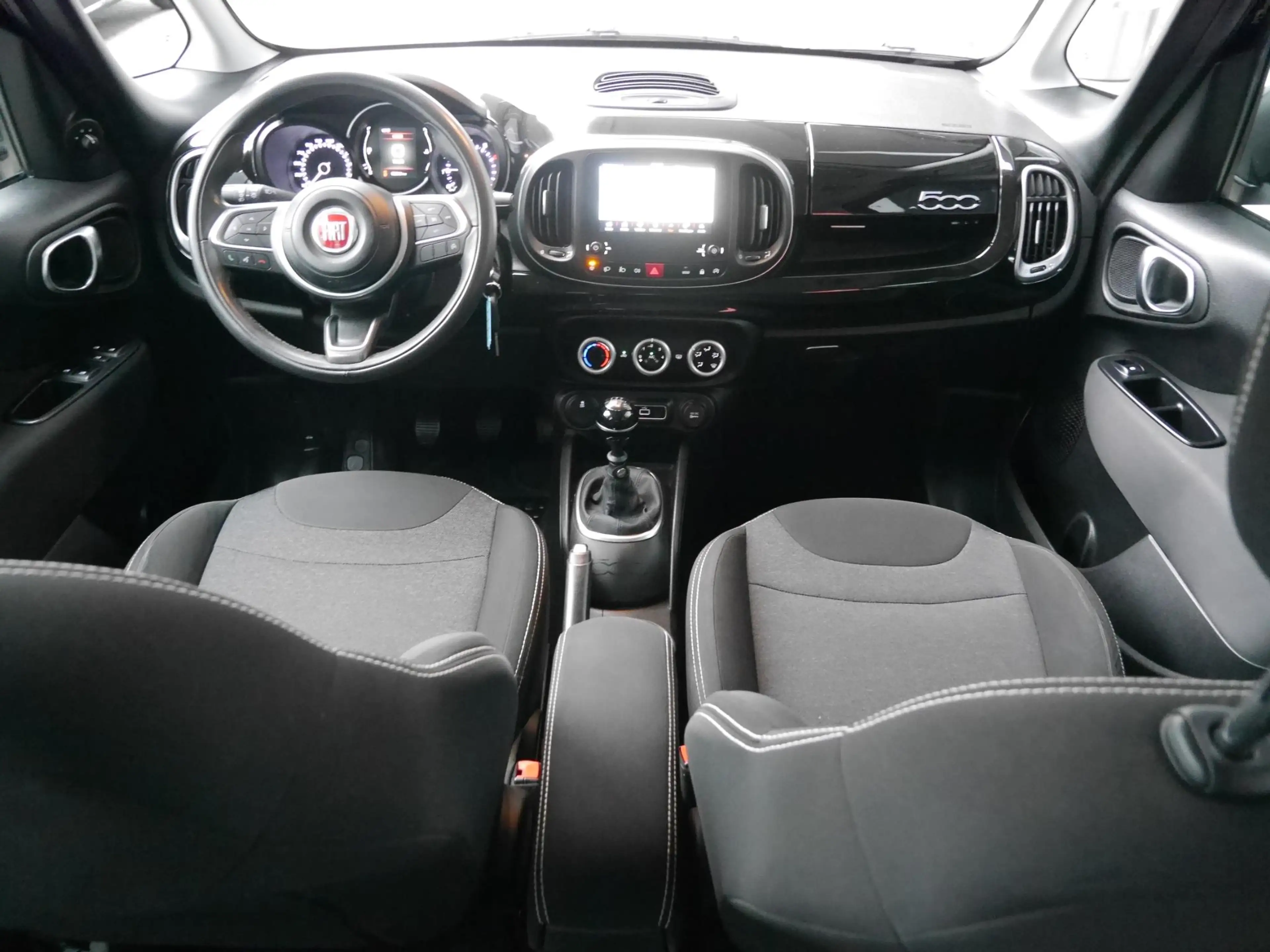 Fiat 500L 0.9 TwinAir CityCross | Airco | Navigatie | Lichtm — photo 7
