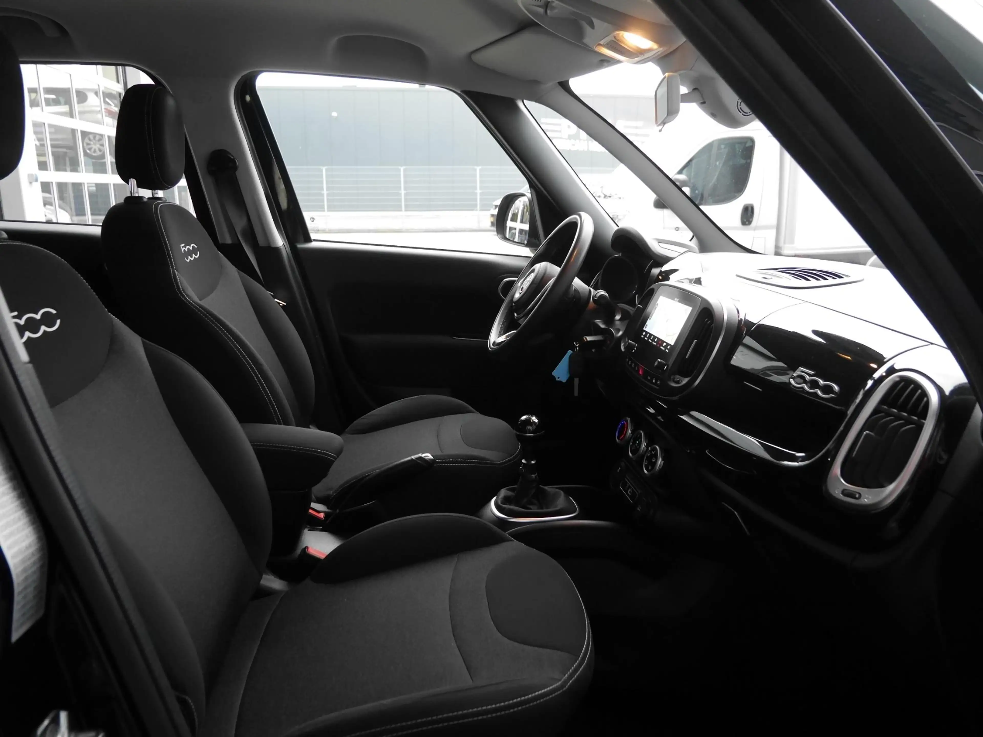 Fiat 500L 0.9 TwinAir CityCross | Airco | Navigatie | Lichtm — photo 14