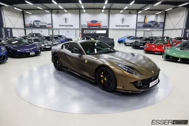 Ferrari 812