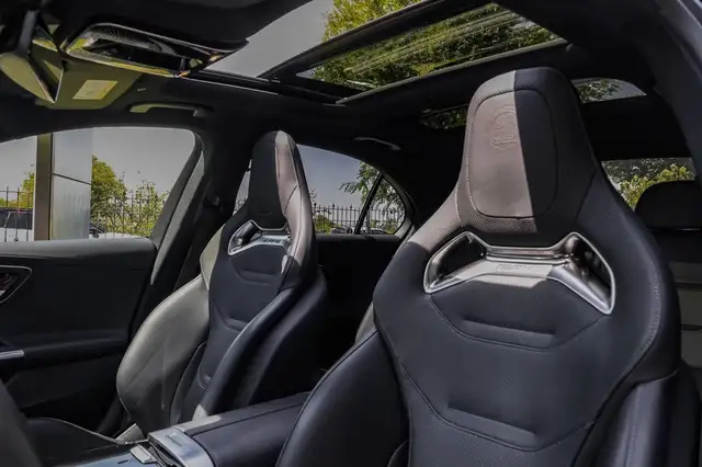 Mercedes-Benz C-Class view 12