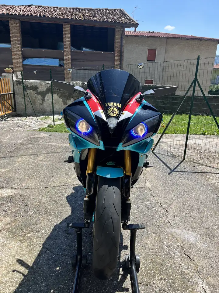 Yamaha YZF 600