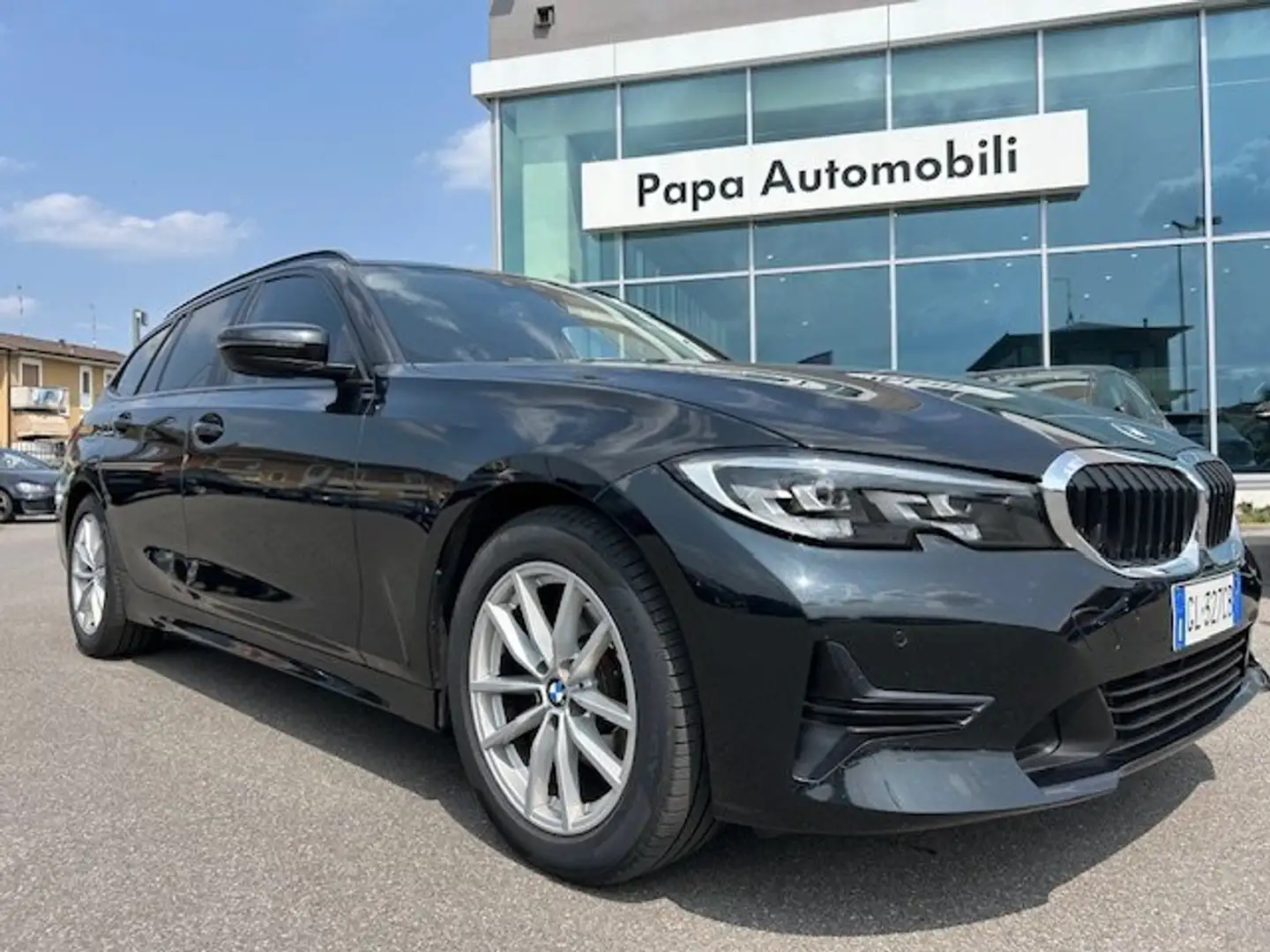 BMW 320 d Touring auto 190CV Nero - 2