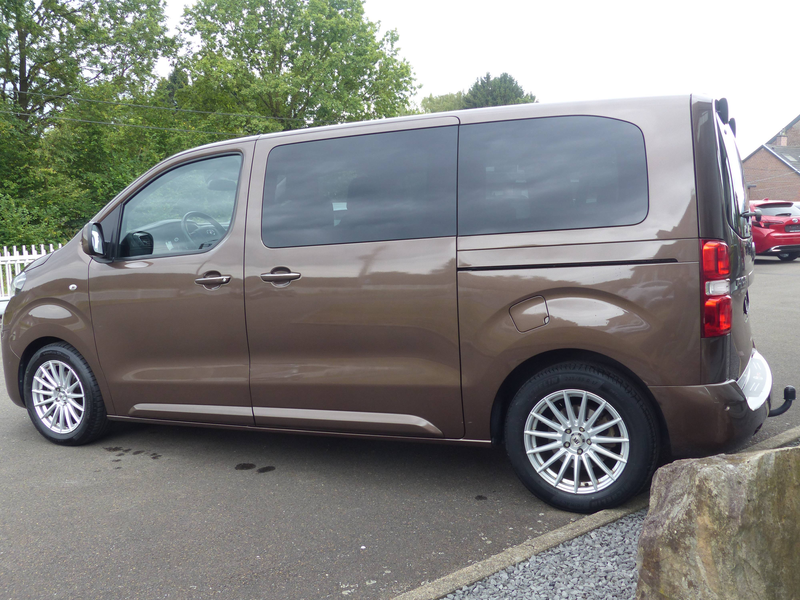 Toyota Proace Proace Verso 2.0 D-4D Long MPV S — photo 9