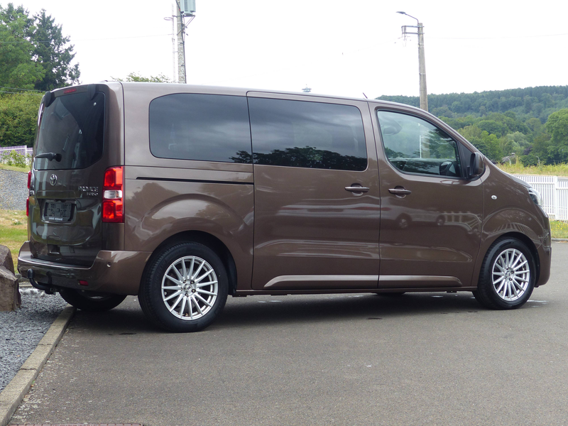 Toyota Proace Proace Verso 2.0 D-4D Long MPV S — photo 14