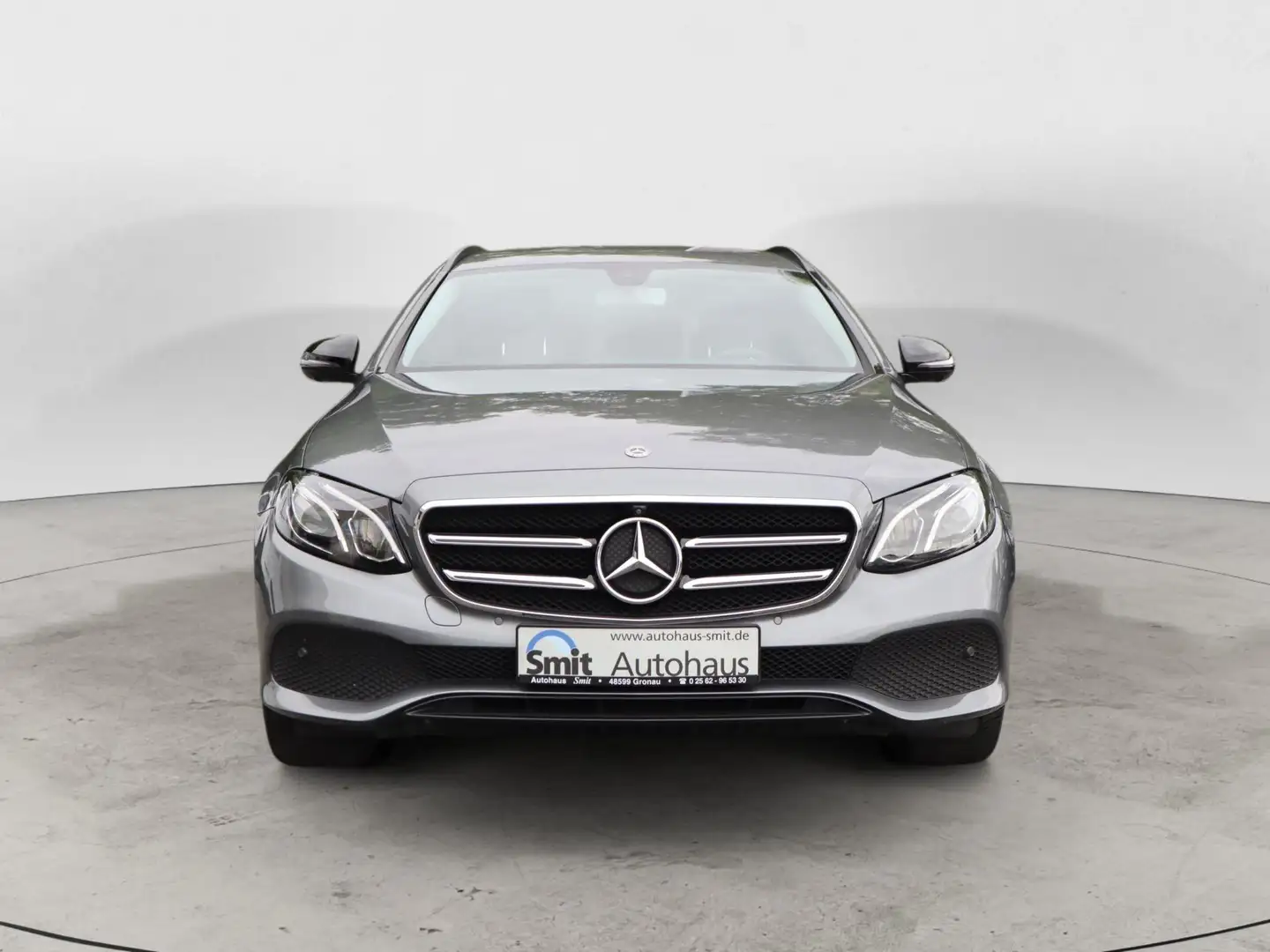 Mercedes-Benz E 200 E200 Avantgarde/ LED/ Ambiente/Night Paket/360° Gris - 2