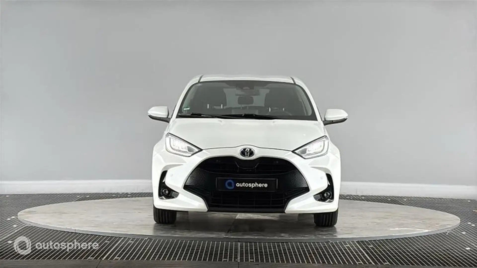 Toyota Yaris 116h Design 5p MY22 - 2