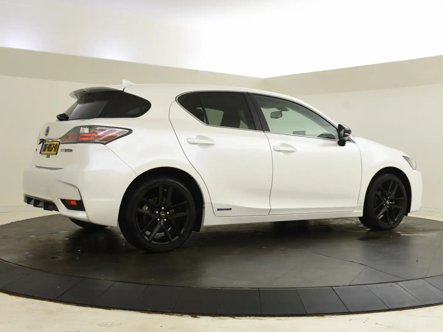 Lexus CT 200h Sport Edition | Allseasons | Stoelverwarming | Blanco - 2