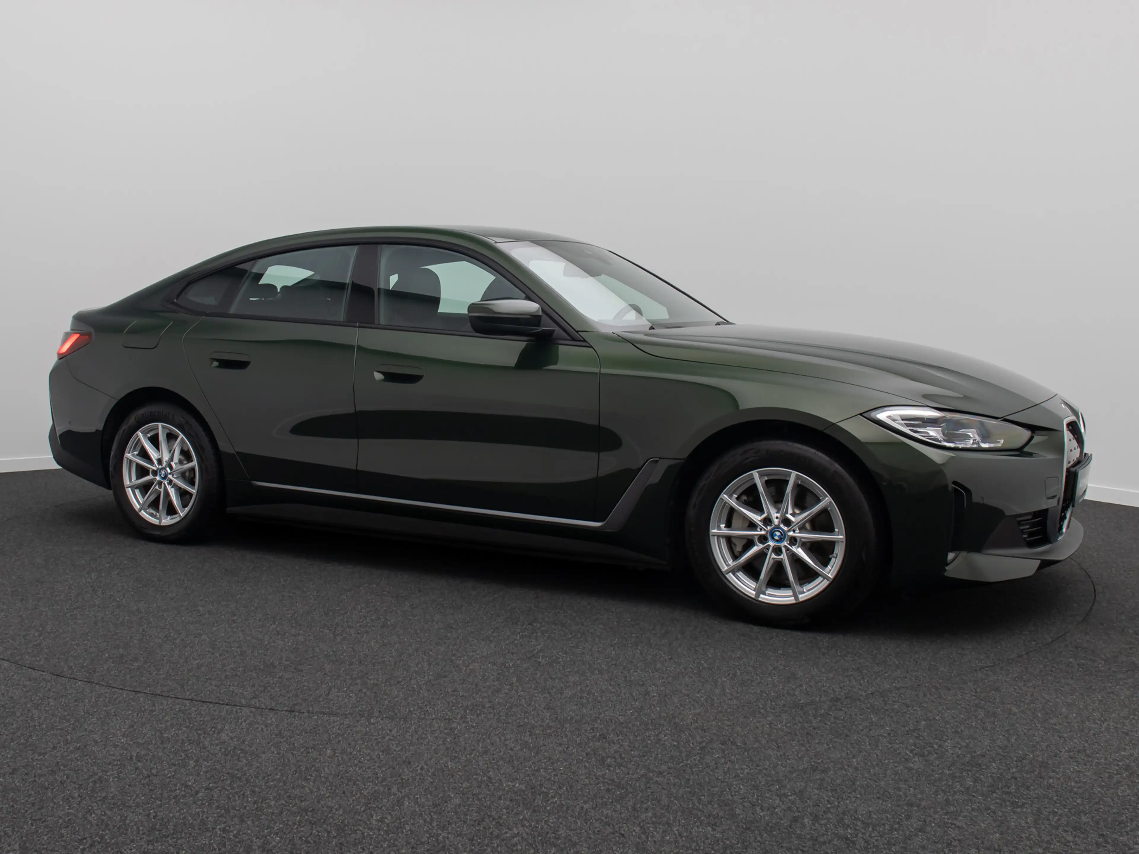 BMW i4 Gran Coupè Kamera HUD DAB HiFi Komfort — photo 4
