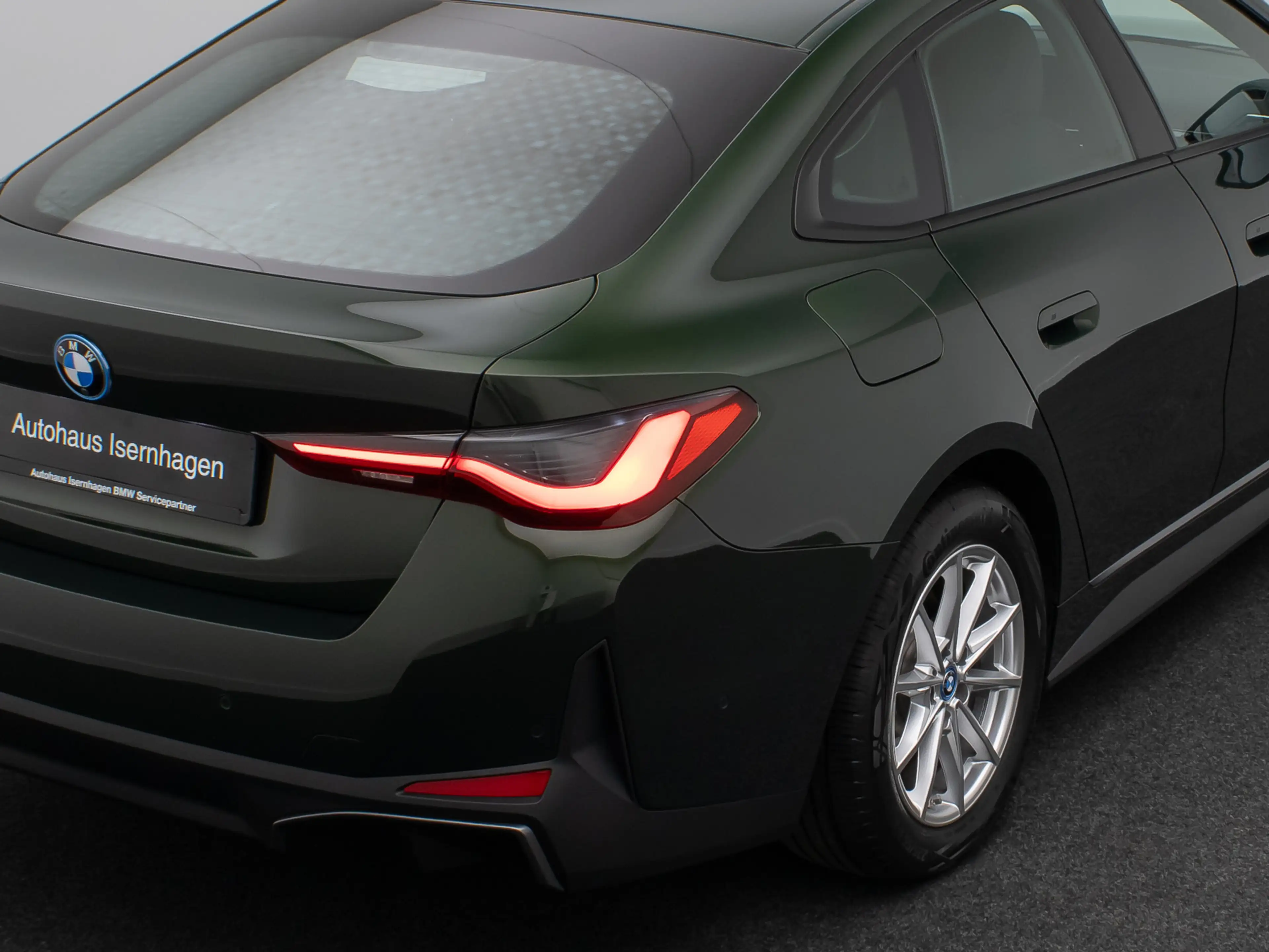 BMW i4 Gran Coupè Kamera HUD DAB HiFi Komfort — photo 15