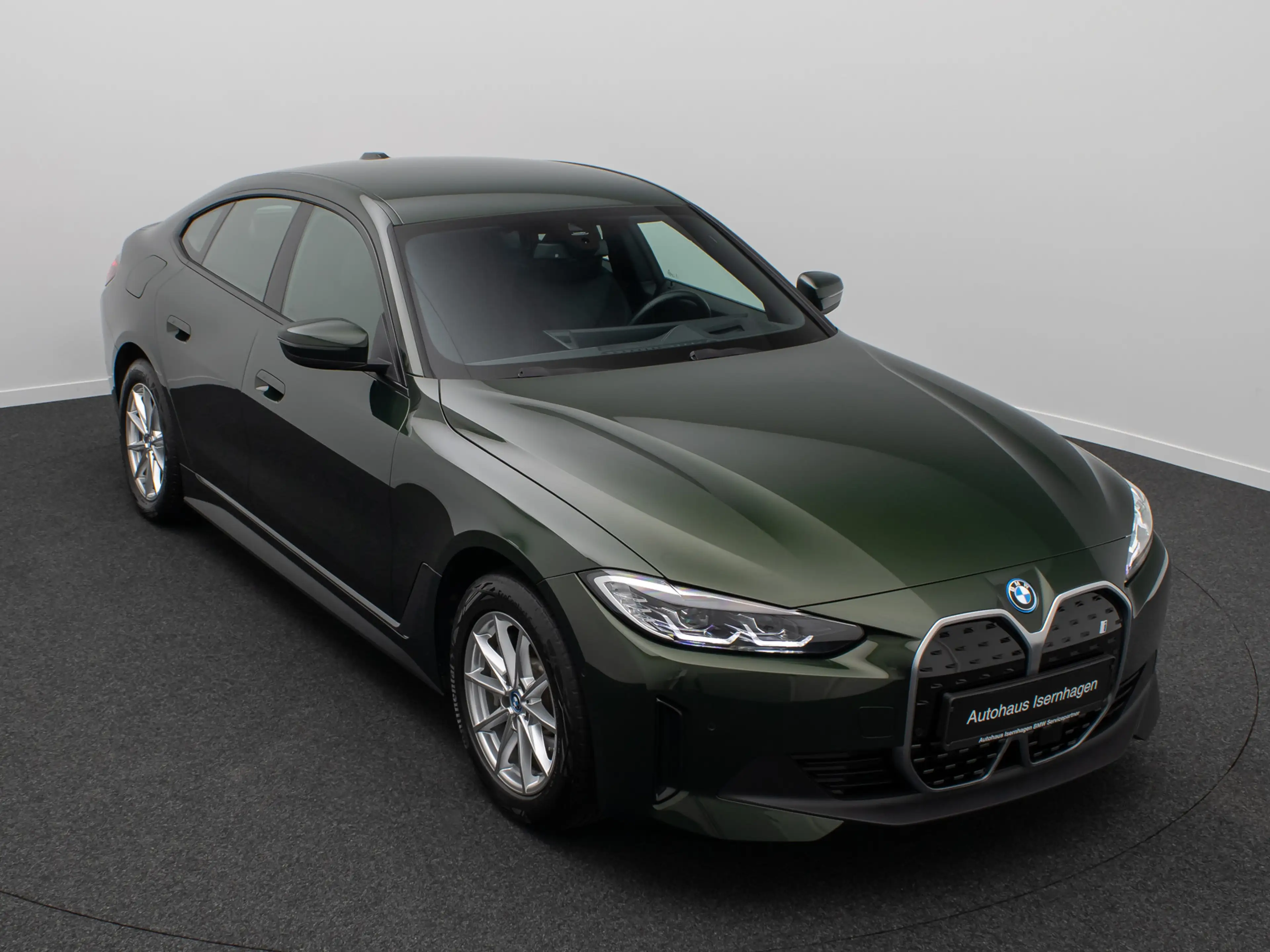BMW i4 Gran Coupè Kamera HUD DAB HiFi Komfort — photo 3