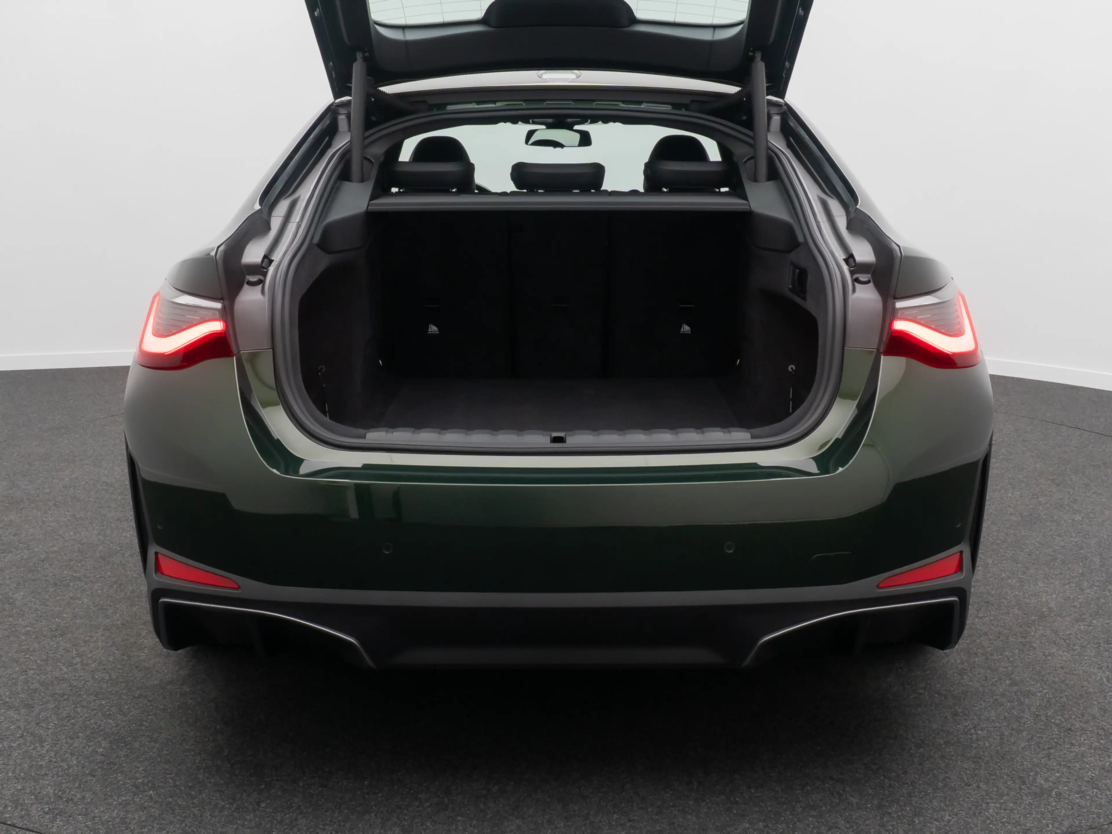 BMW i4 Gran Coupè Kamera HUD DAB HiFi Komfort — photo 13