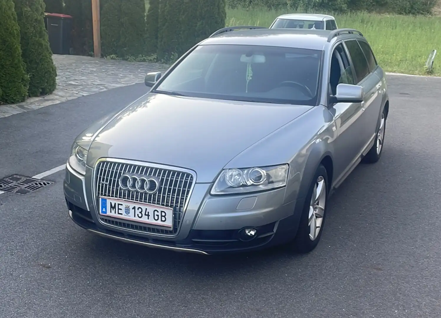 Audi A6 allroad 3.0 TDI Grau - 1