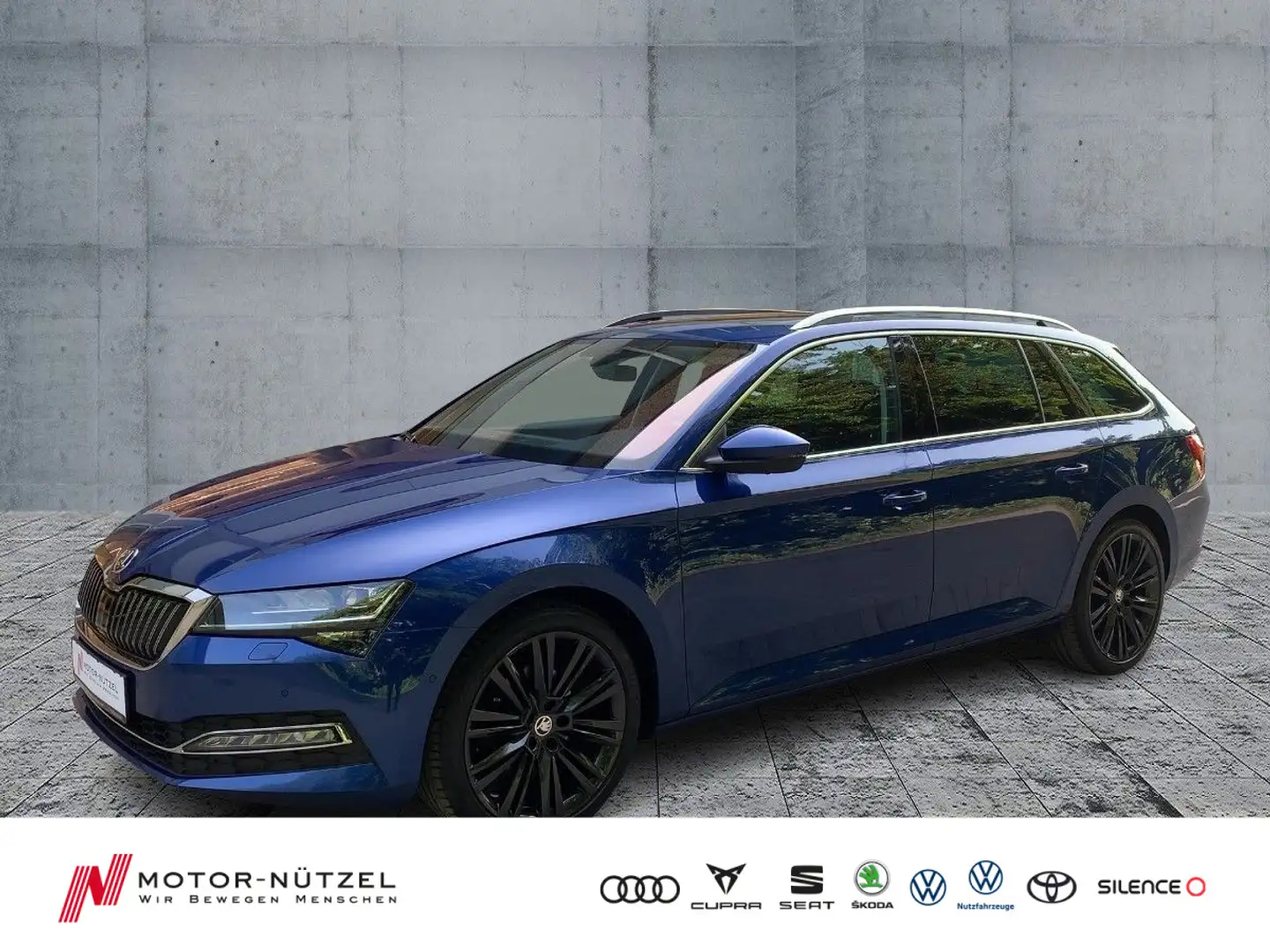Skoda Superb Combi 2.0 TDI 4x4 DSG LED+AHK+STDHZG+PANO Blau - 1