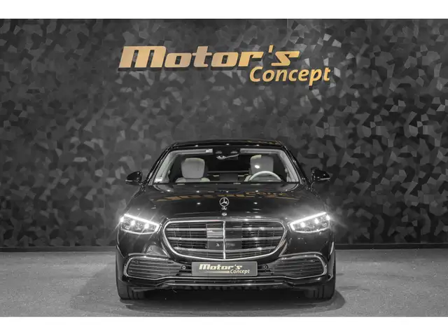 Mercedes-Benz S-Class view 4
