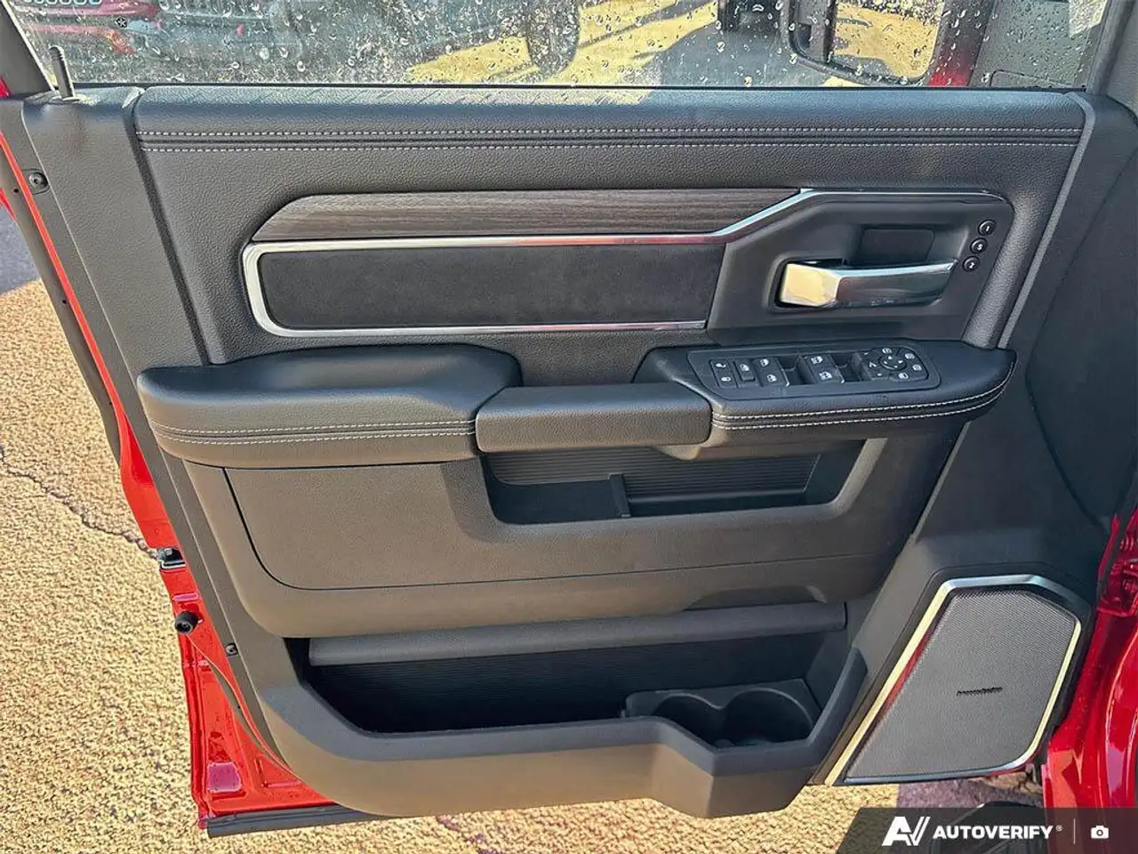RAM 3500 снимка RAM 3500