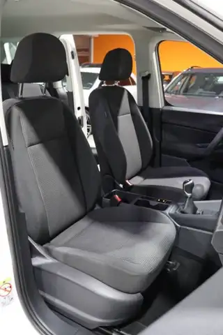 Volkswagen Caddy view 11