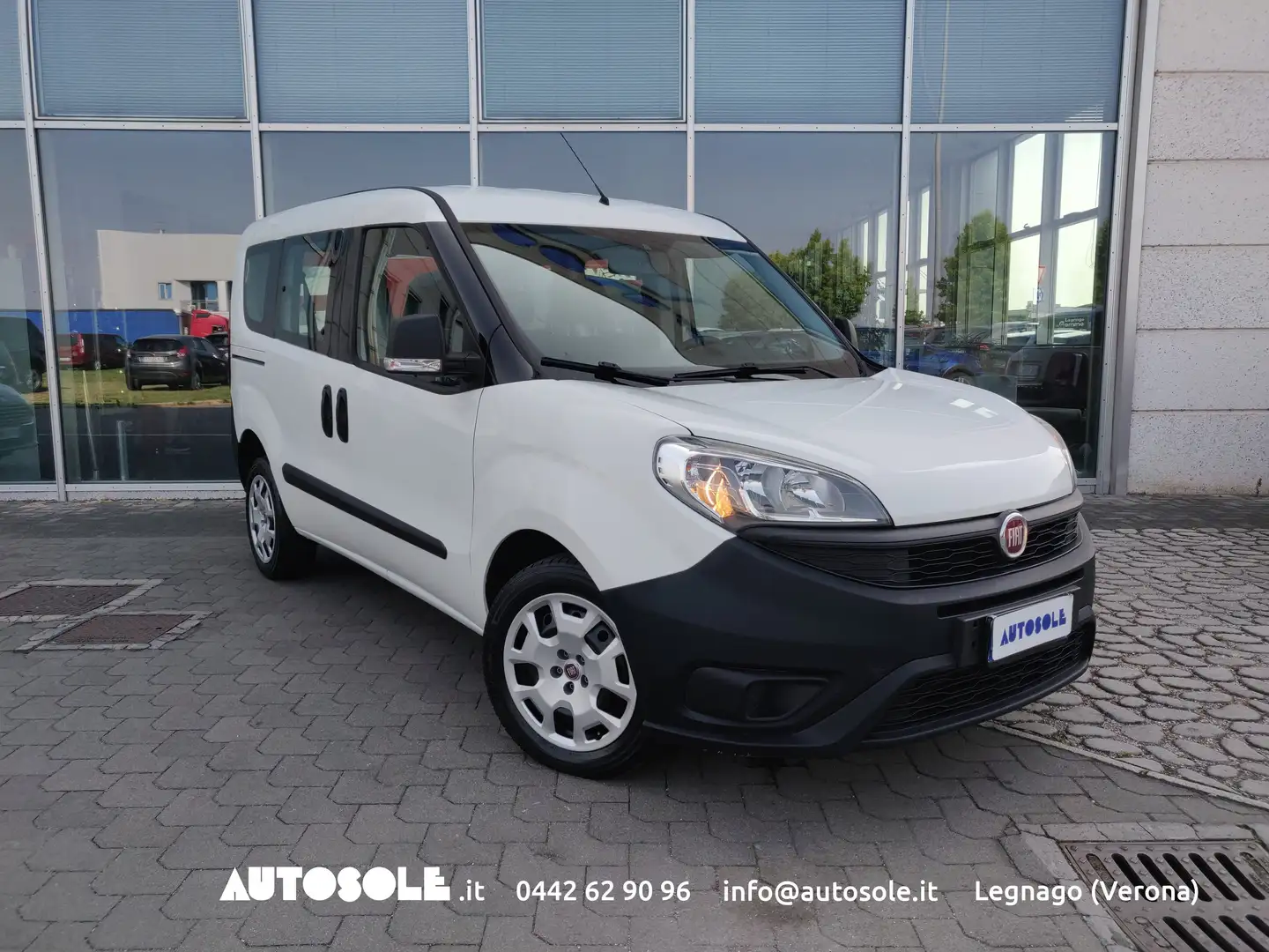 Fiat Doblo 1.6 Mjt 16v Easy 95cv Autovettura Wit - 1