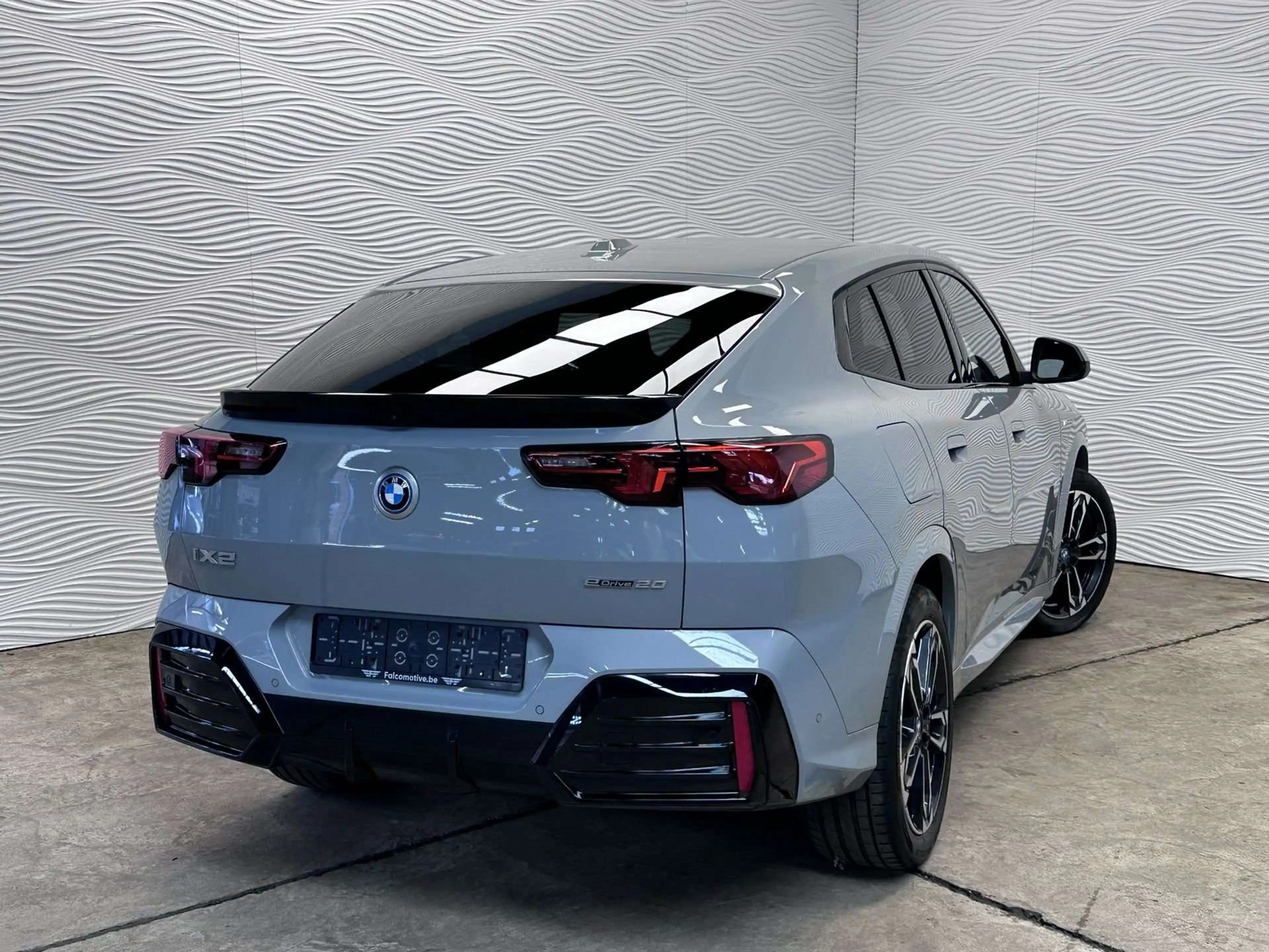 BMW iX2 eDrive20*66.5 kWh*M-SPORT*PREMIUM*21.923 KM!* — photo 11