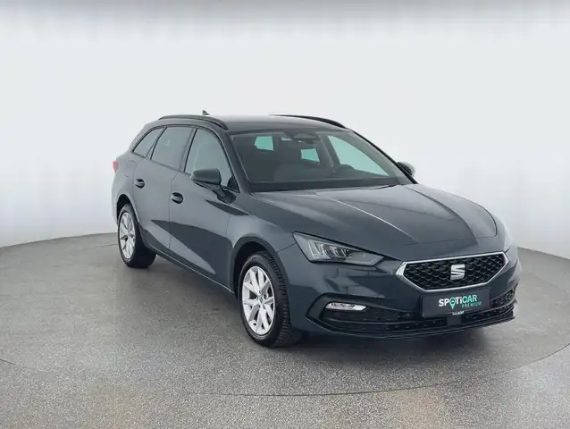 Seat Leon view 3