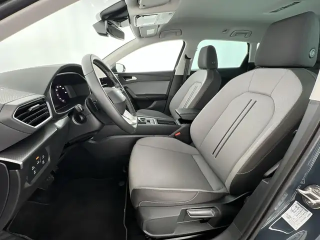 Seat Leon view 8