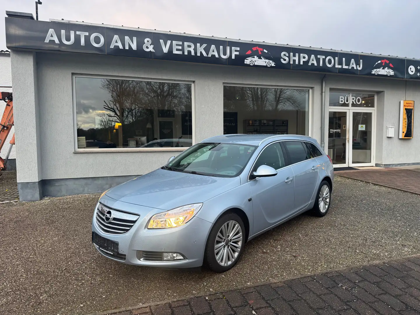 Opel Insignia Sports Tourer SW Edition TÜV NEU Automatik Grau - 1