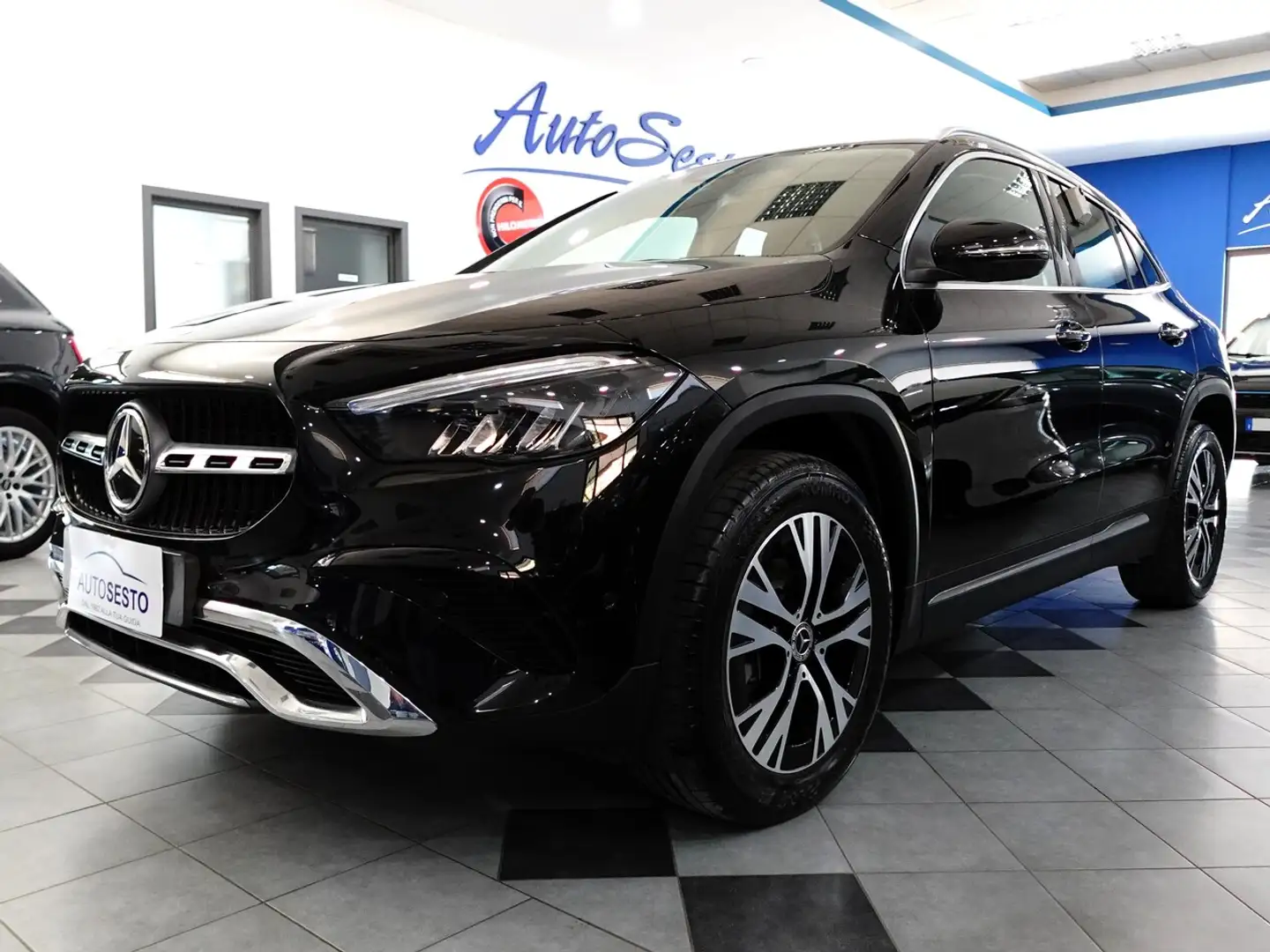 Mercedes-Benz GLA 200 2.0 d 150 CV PROGRESSIVE ADVANCED Nero - 2