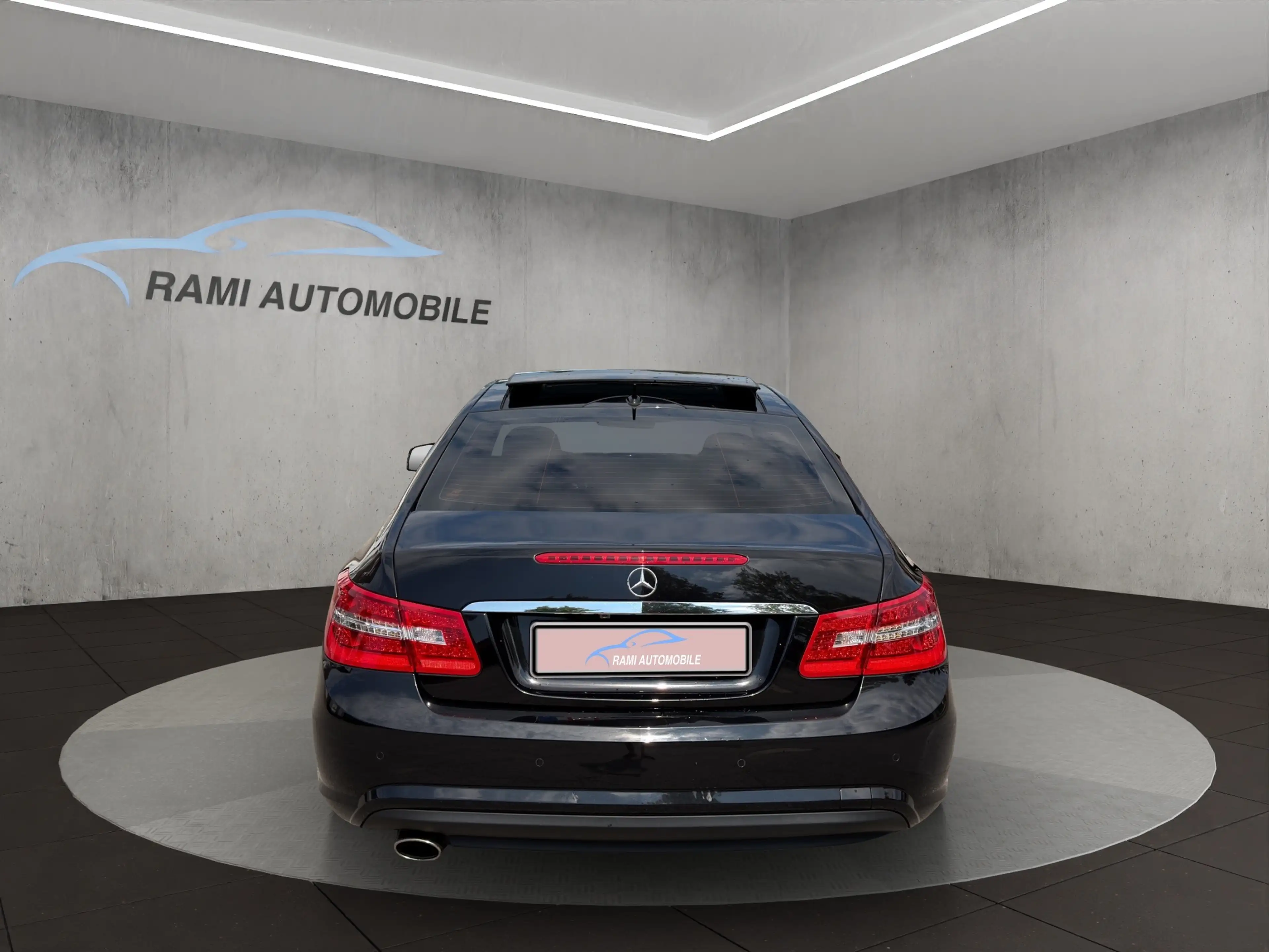 Mercedes-Benz E 250 E 250 CGI BlueEfficiency (207.347) — photo 4
