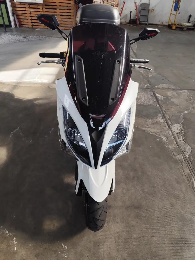 Kymco Xciting 300i R - 2