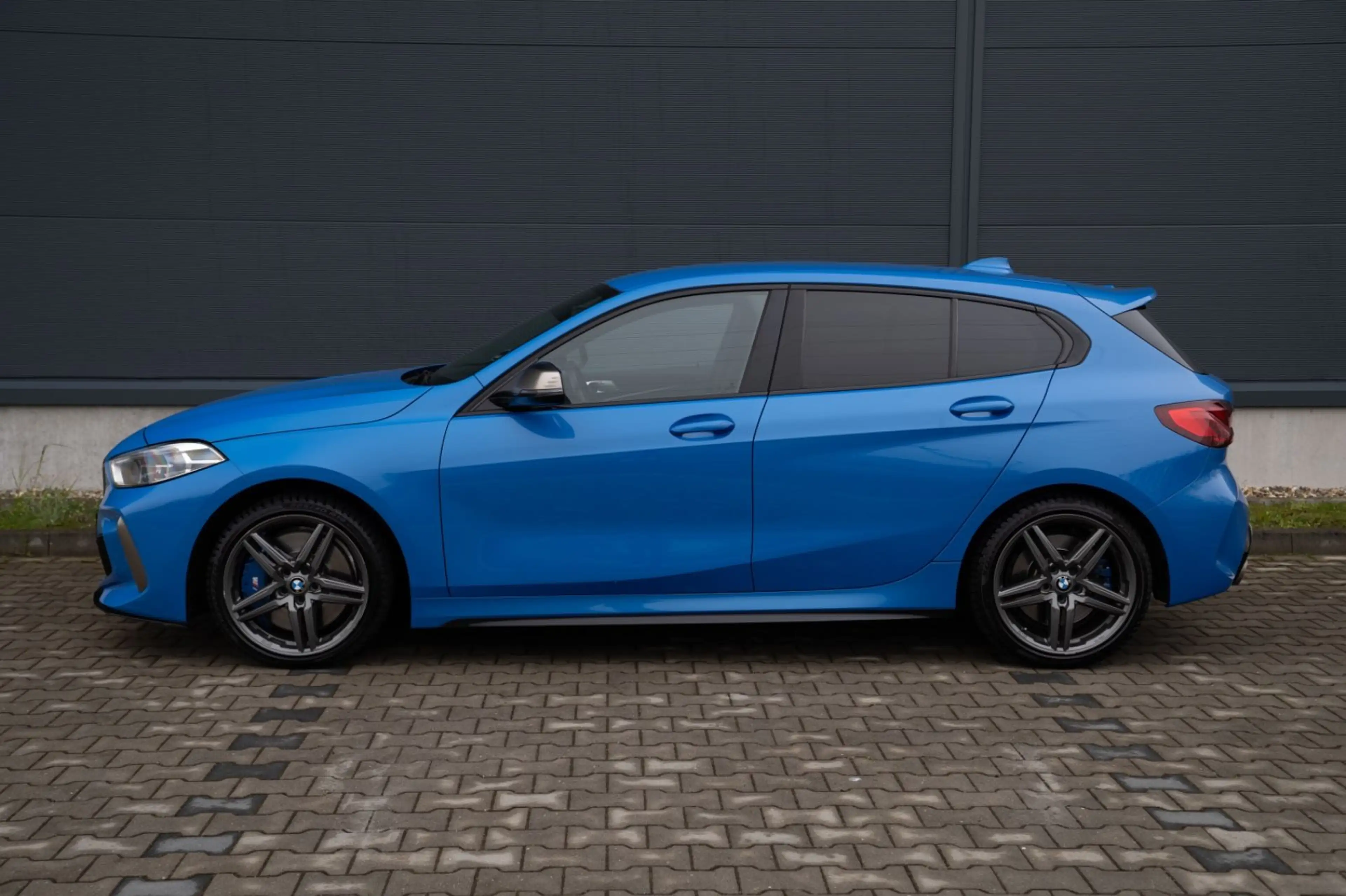 BMW 135 i xDrive*LASER*SCHALEN*SHADOW*VC* — photo 5