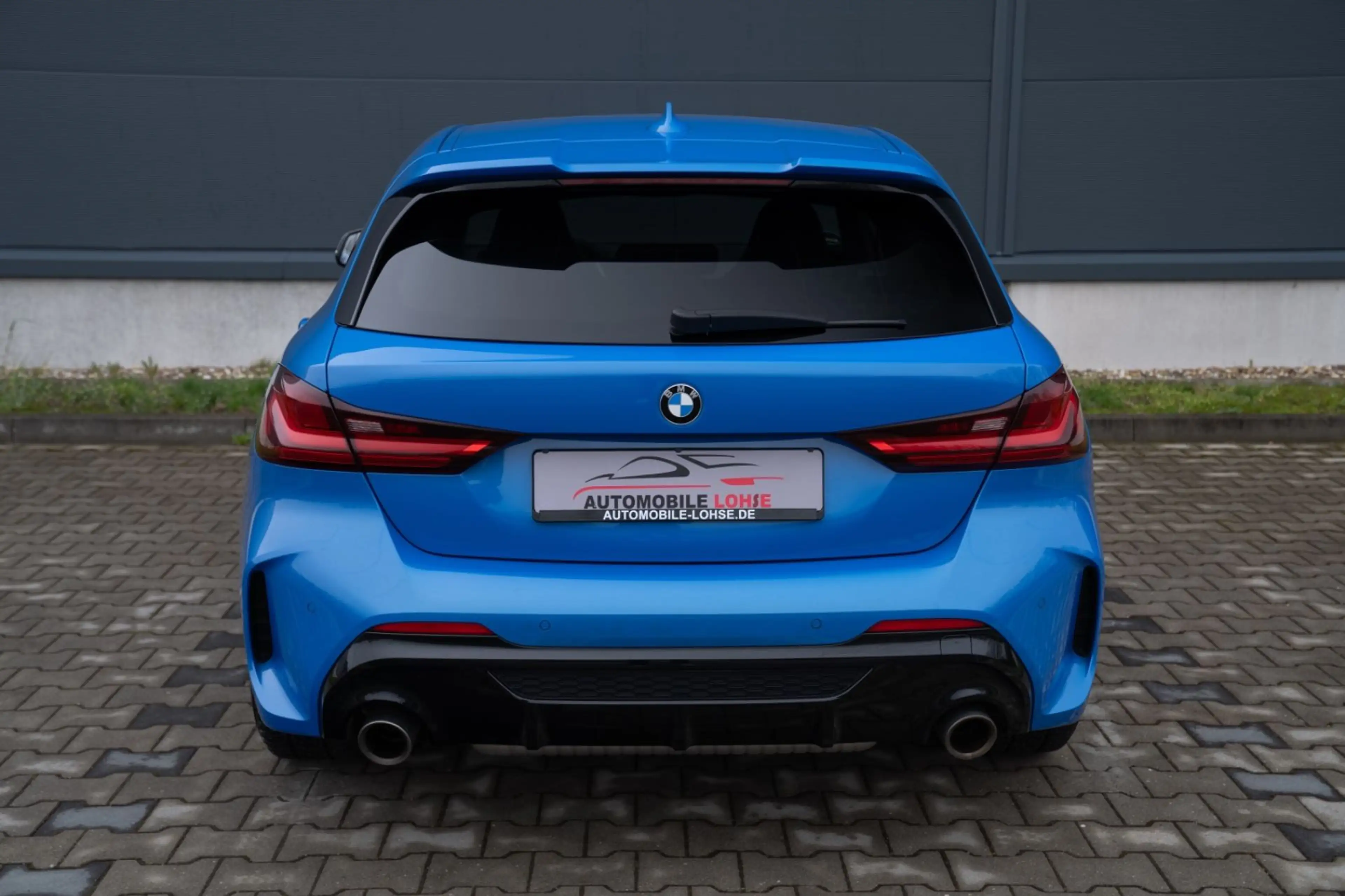 BMW 135 i xDrive*LASER*SCHALEN*SHADOW*VC* — photo 11