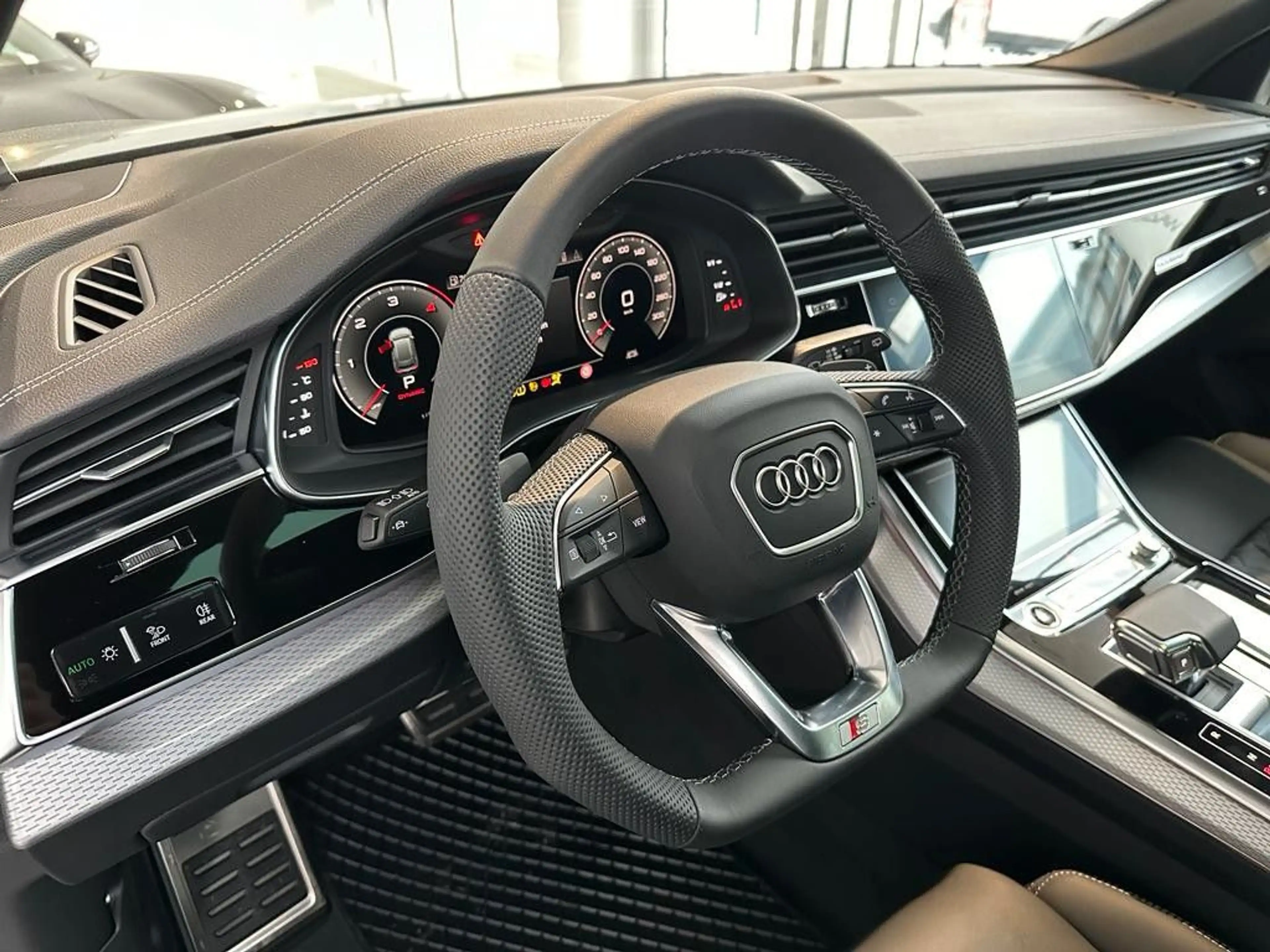 Audi Q8 50TDI Facelift MY2027 /sw-sw/SLine/Mtx/Pan23 — photo 6