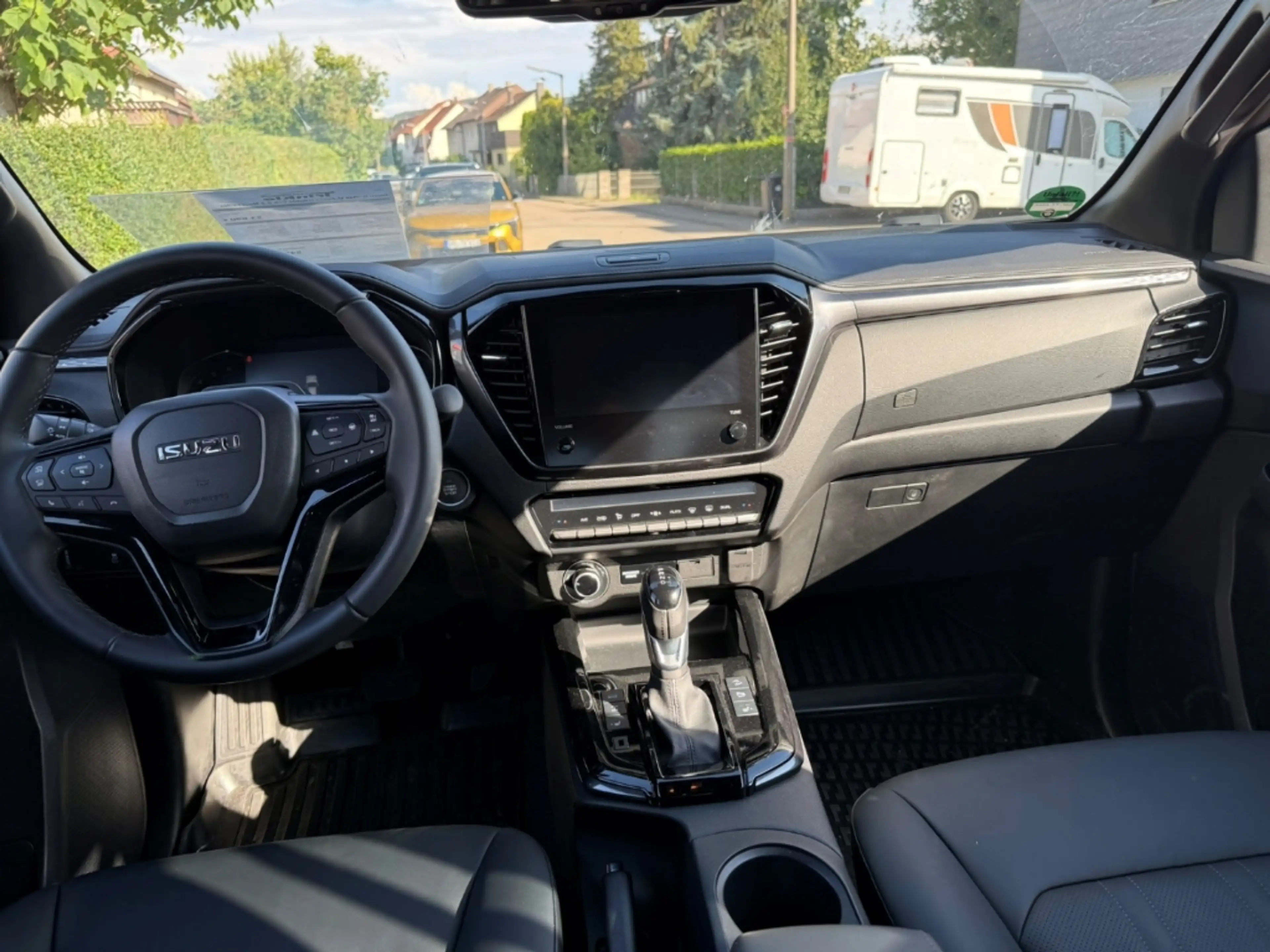 Isuzu D-Max V-Cross Double Cab 2.2 Navi Leder 360 Kamera LED S — photo 9
