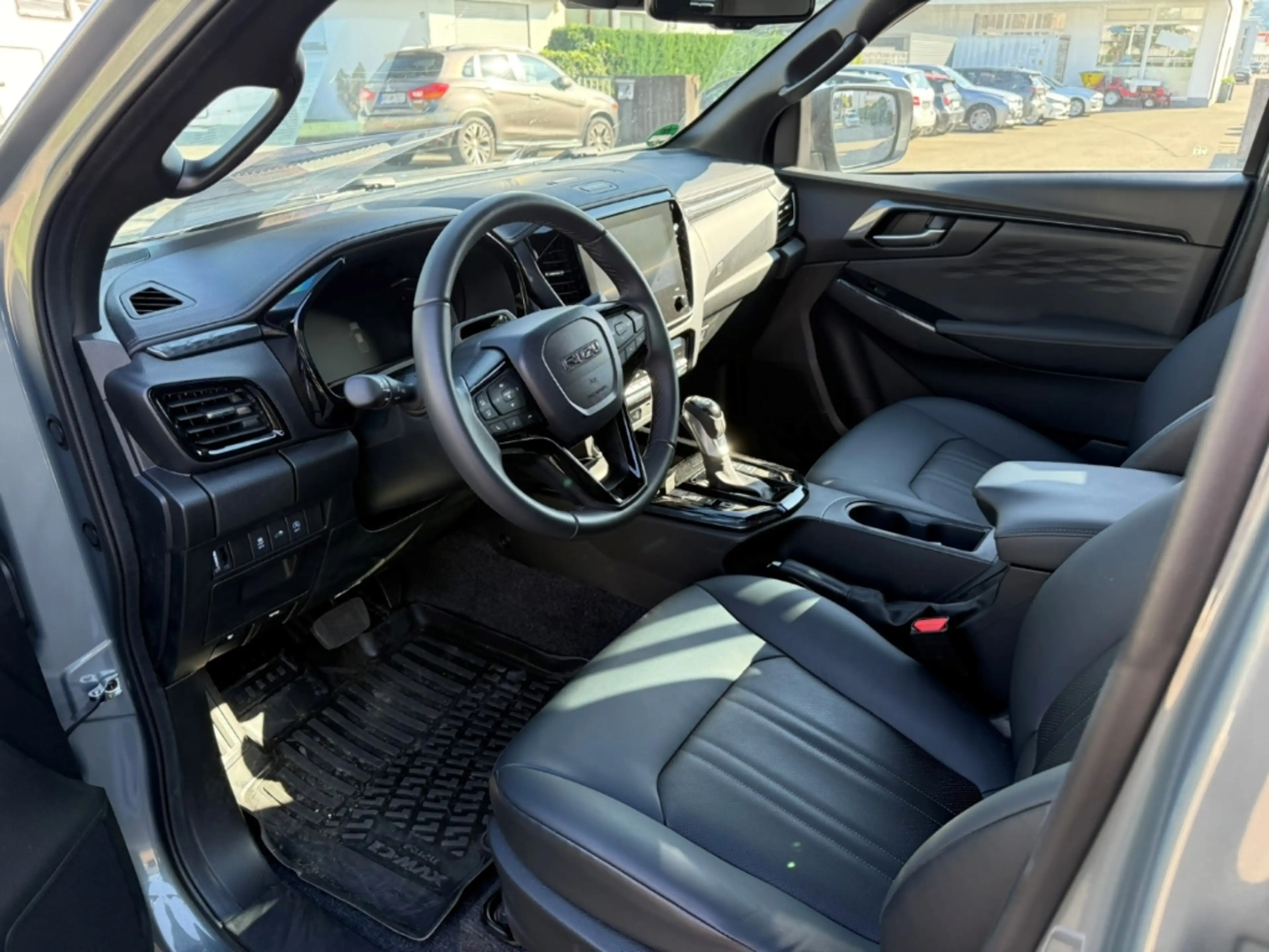 Isuzu D-Max V-Cross Double Cab 2.2 Navi Leder 360 Kamera LED S — photo 7