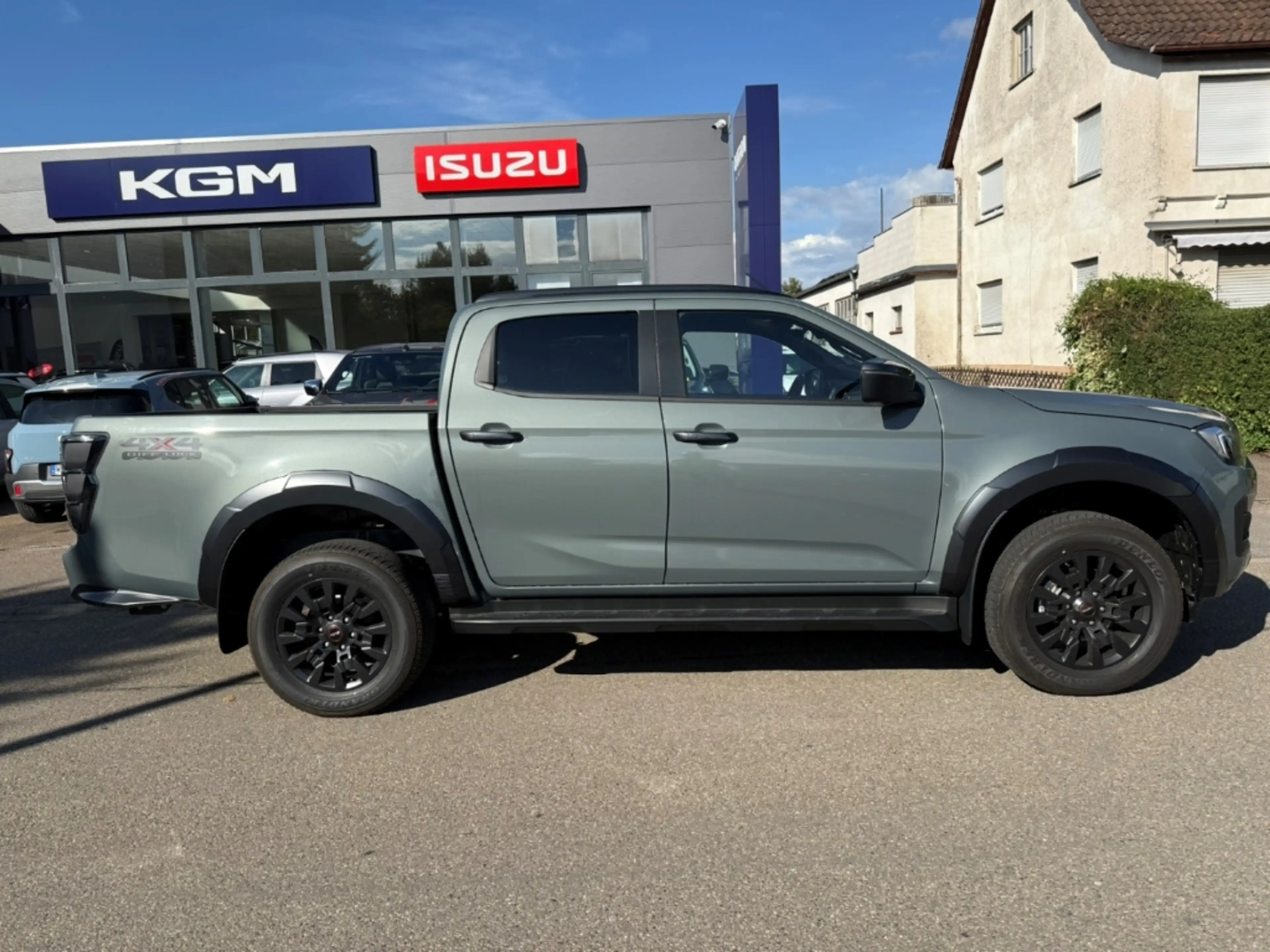 Isuzu D-Max V-Cross Double Cab 2.2 Navi Leder 360 Kamera LED S — photo 4