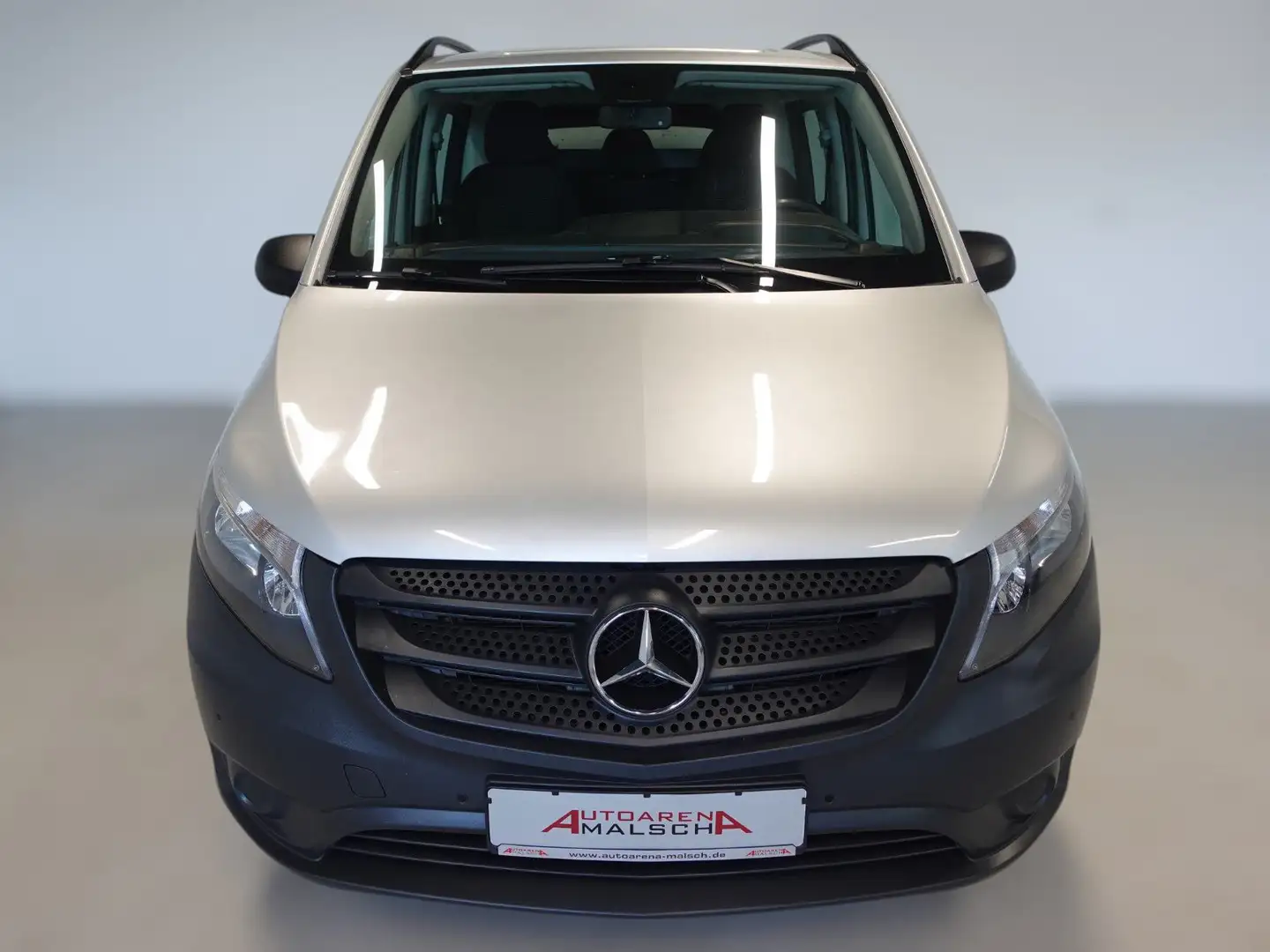 Mercedes-Benz Vito 114 CDI Aut. 4x4 Grau - 2