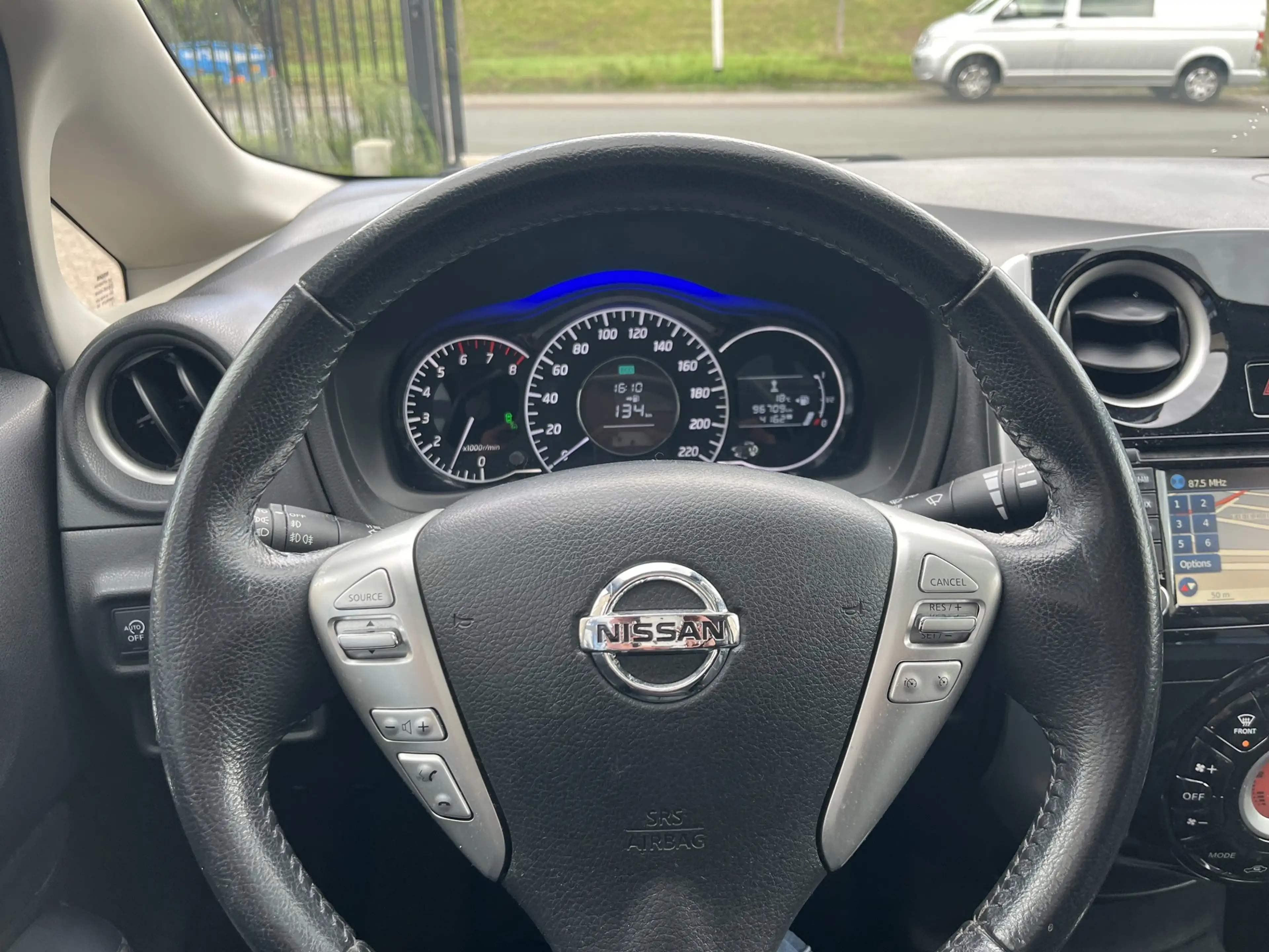Nissan Note 1.2 DIG-S Tekna, Panodak, Camera — photo 10