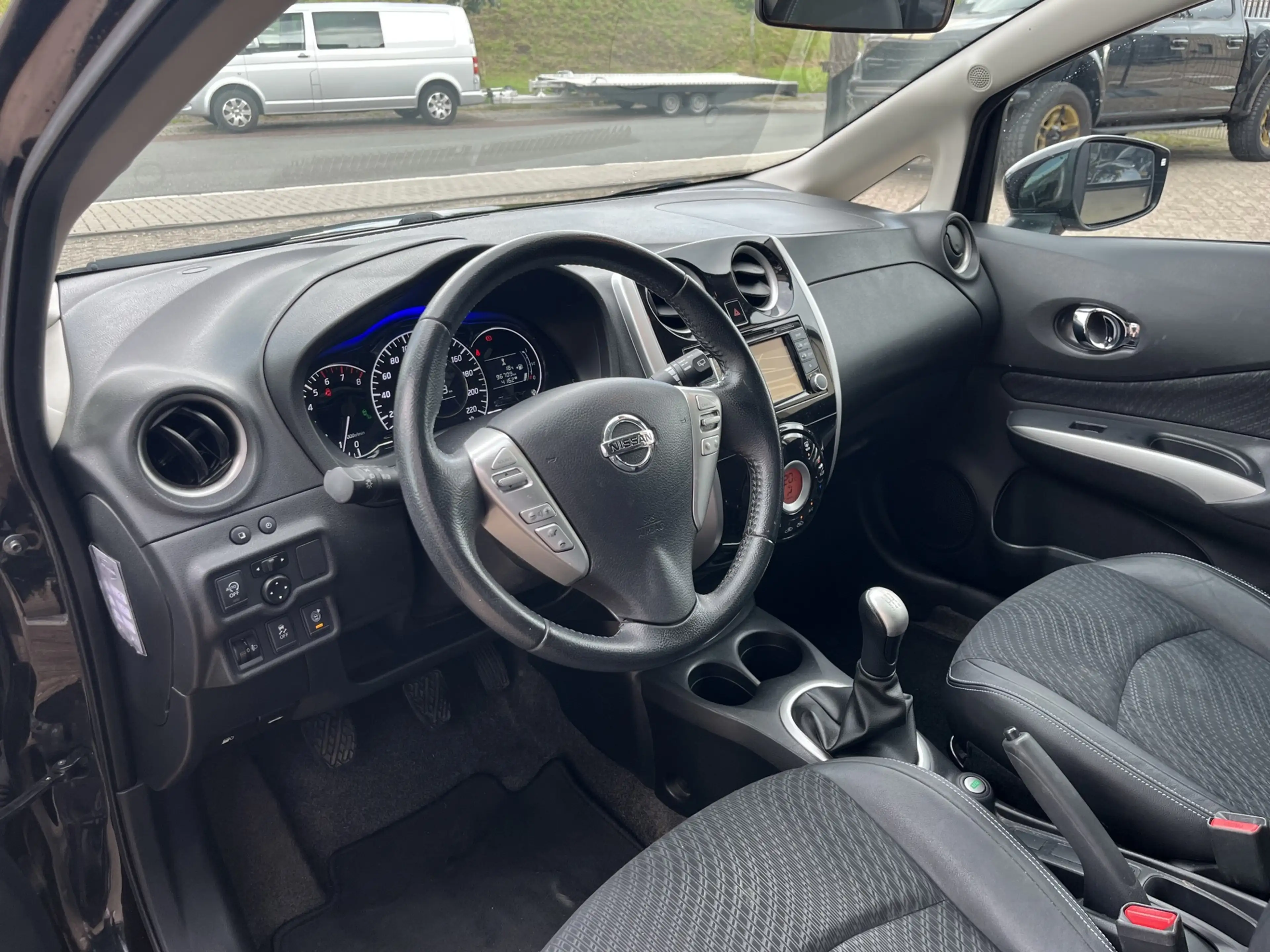 Nissan Note 1.2 DIG-S Tekna, Panodak, Camera — photo 12