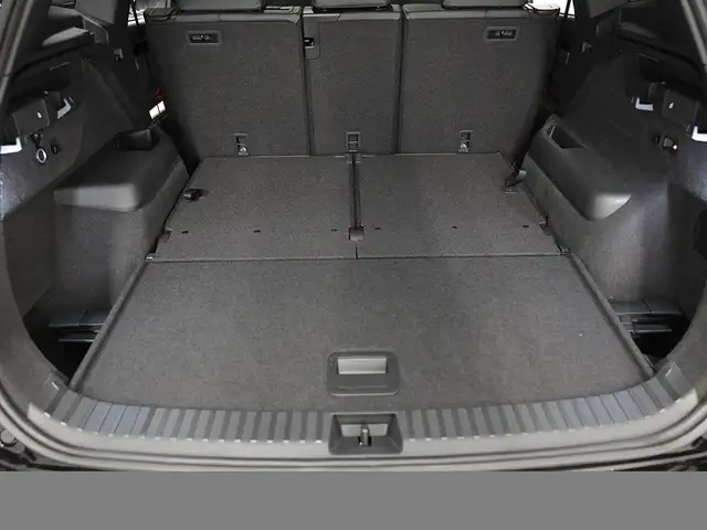 Volkswagen Tayron view 8