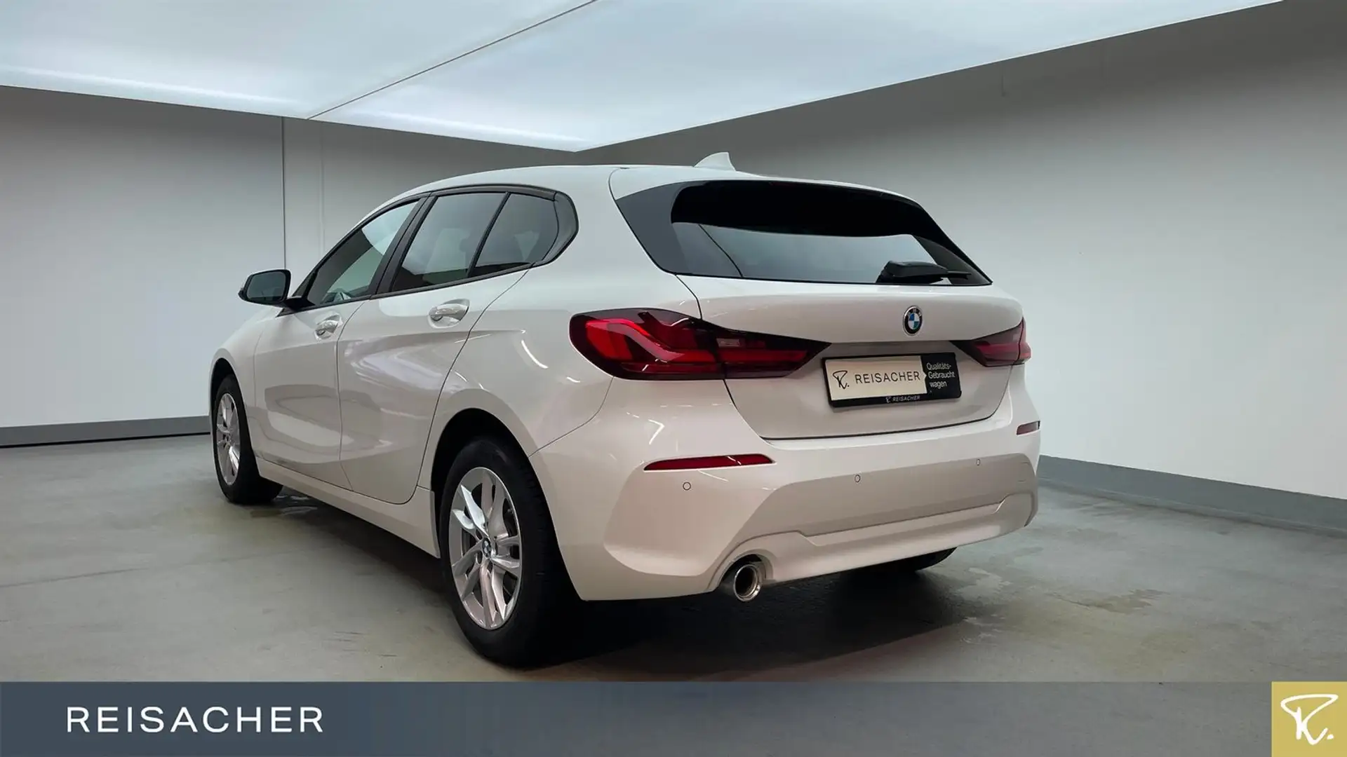 BMW 118 i LED Scheinwerfer,Autom,SH,DAB-Tuner,PDC Weiß - 2