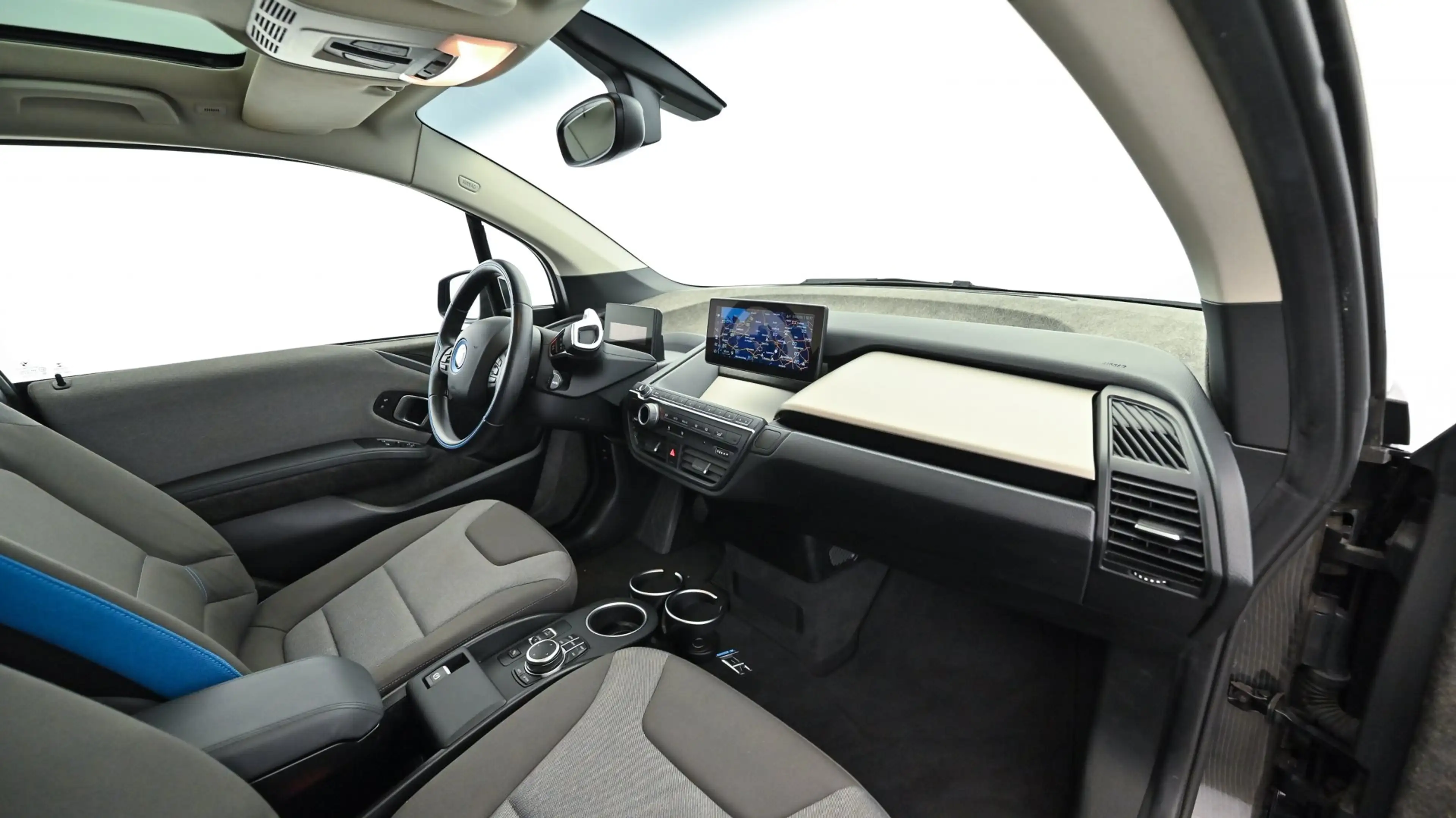 BMW i3 eDrive S i01 — photo 6