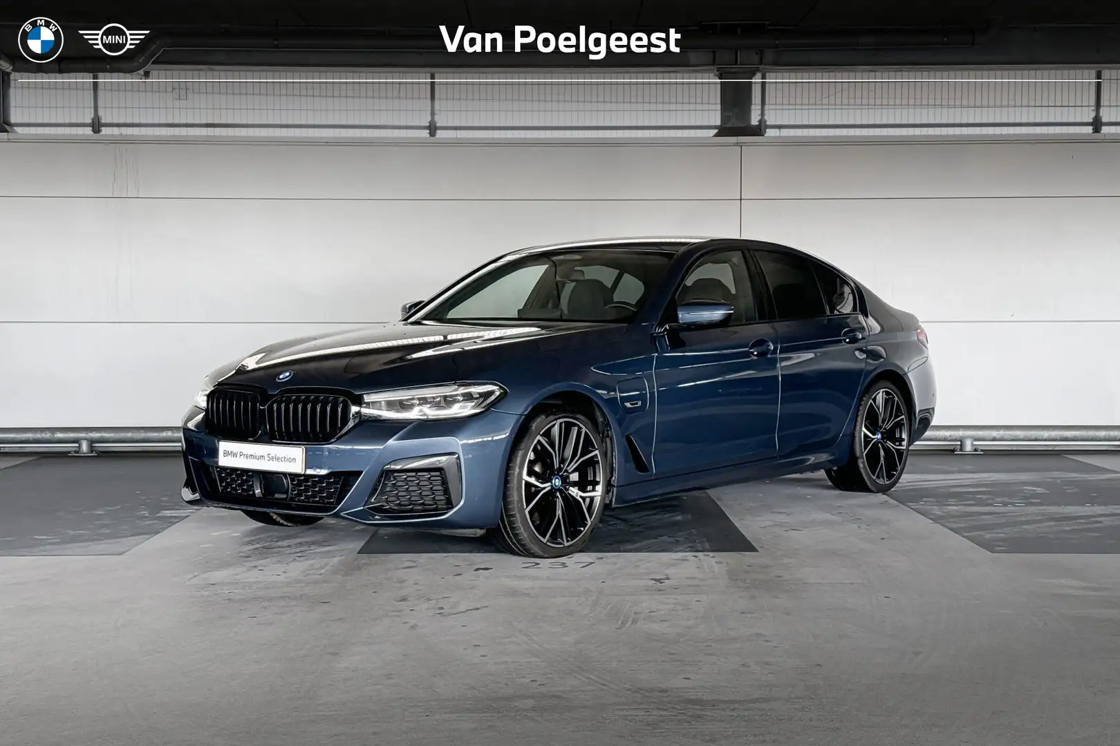 BMW 530 5 Serie Sedan 530e Business Edition Plus | Blauw - 1