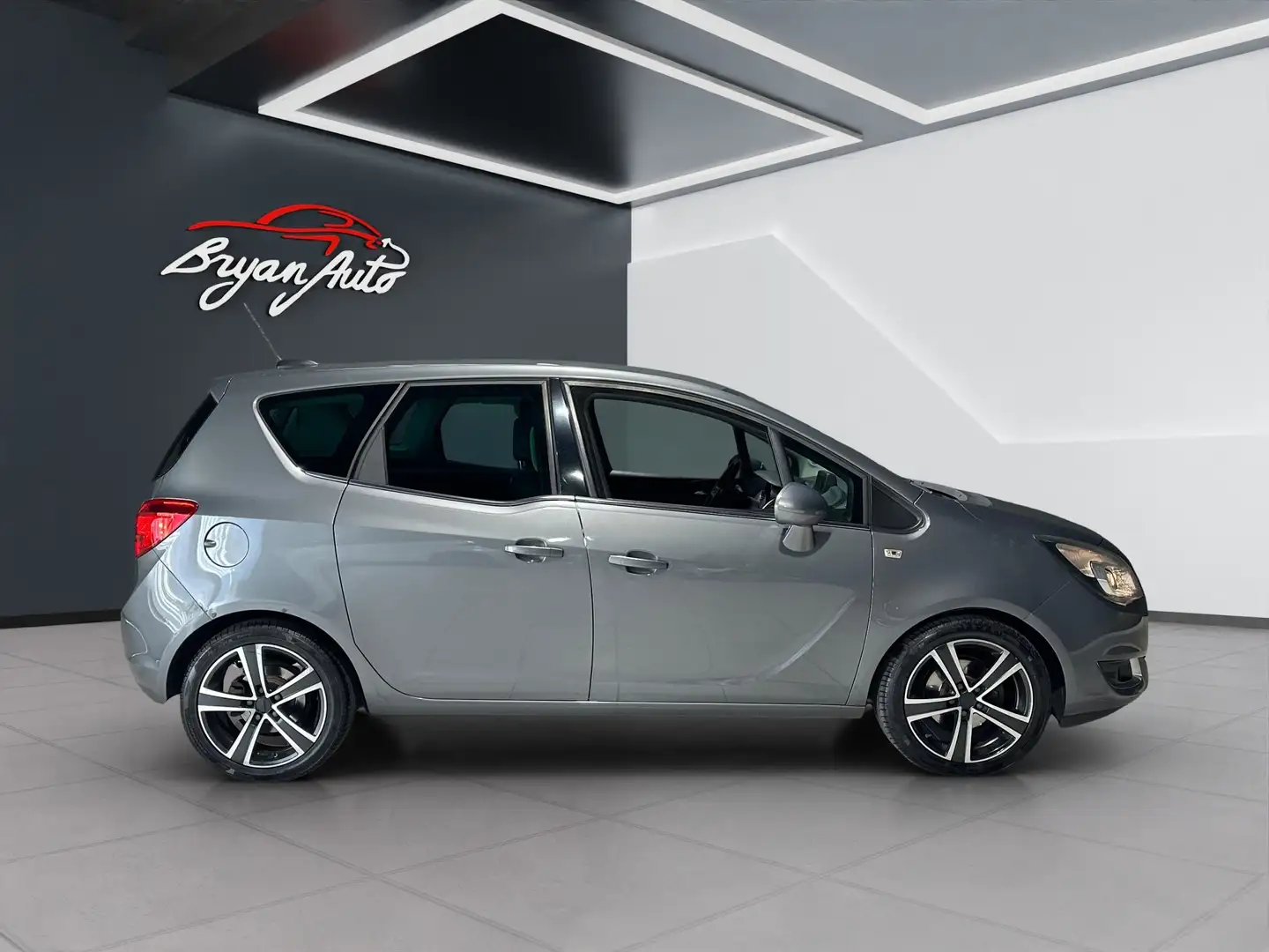 Opel Meriva 1.4 t Innovation (cosmo) Gpl-tech 120cv Grijs - 1