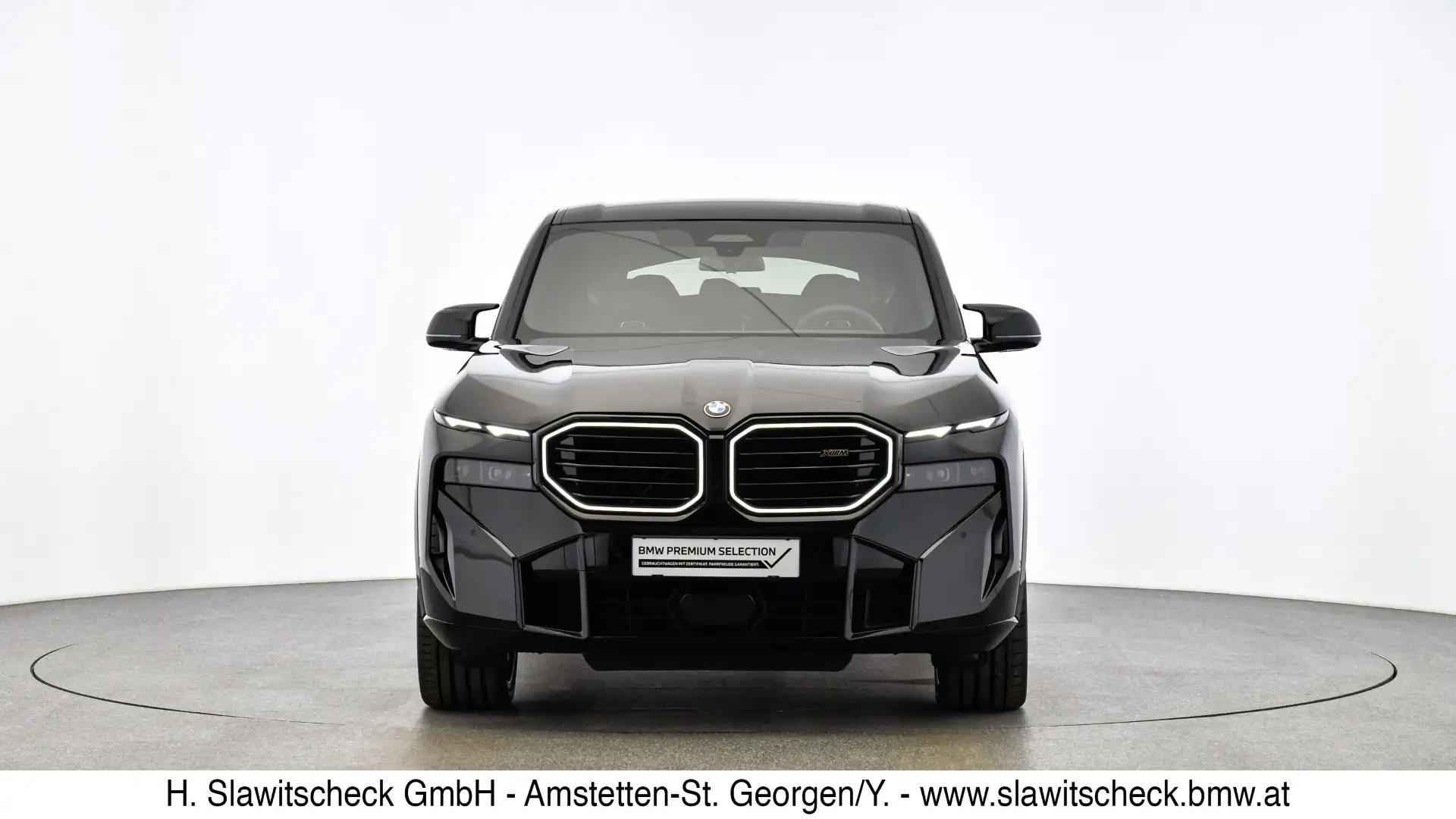 BMW XM Schwarz - 2