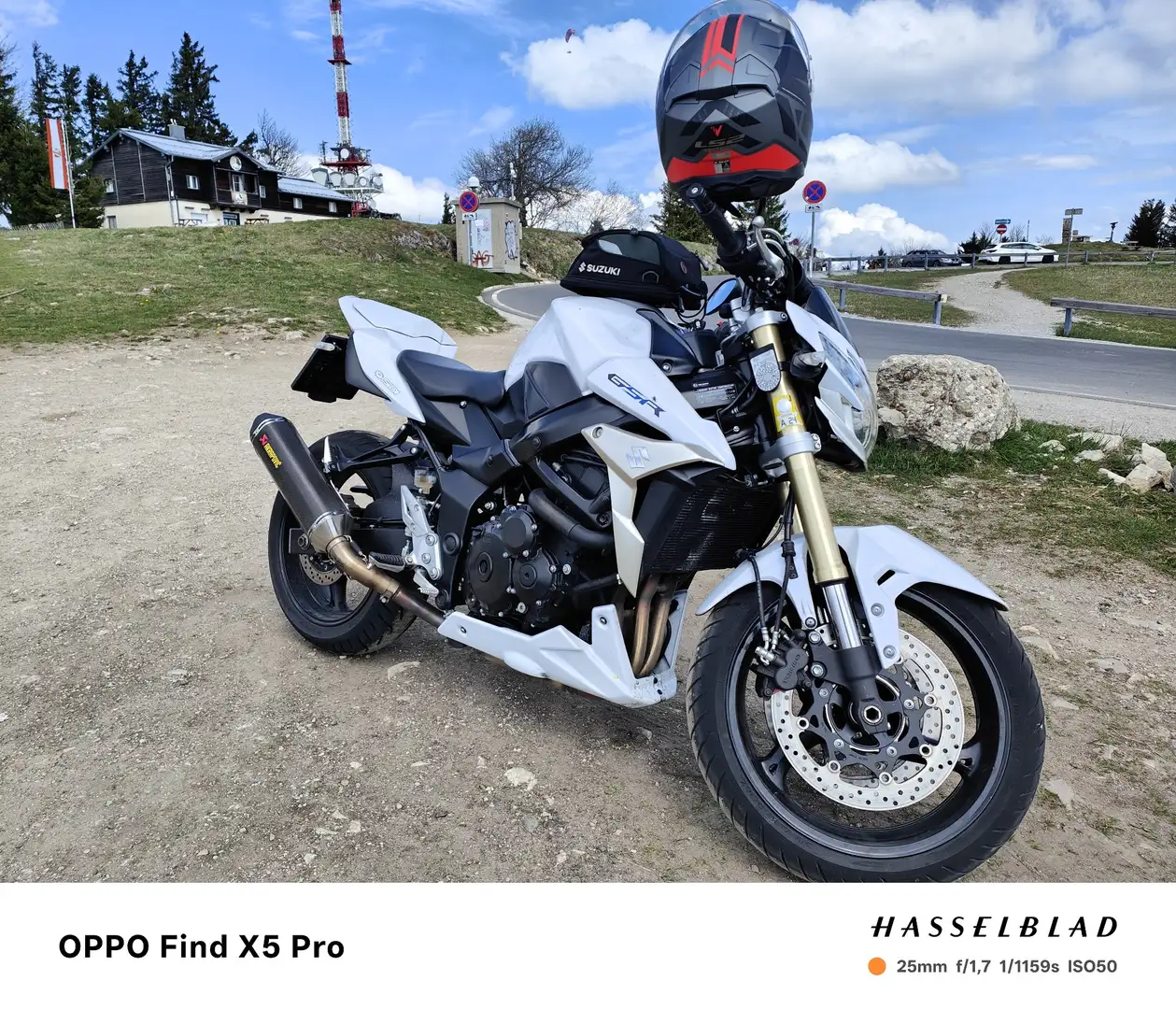 Suzuki GSR 750 Fehér - 1